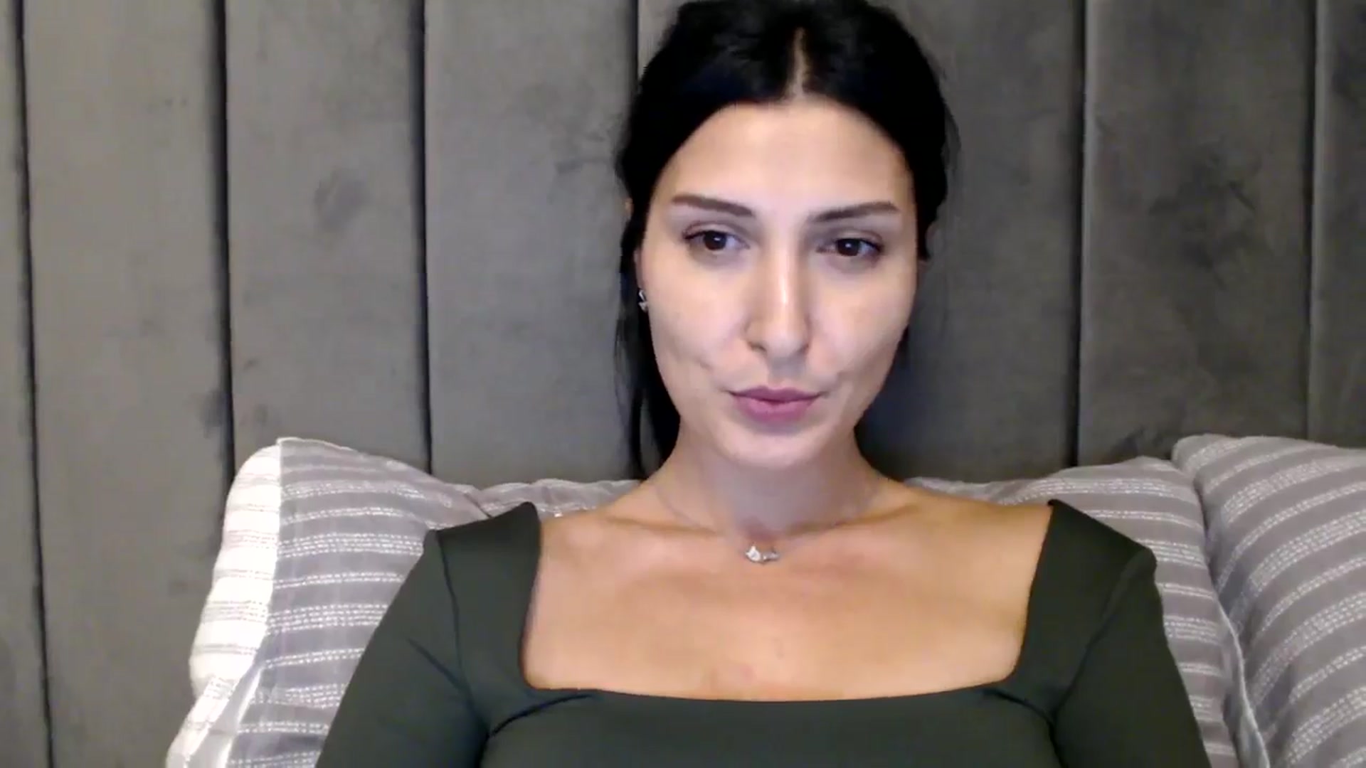 Gallery image thumbnail from Yara_77's myfreecams stream on, 11/11/2025, 14:40 image 17 of 20