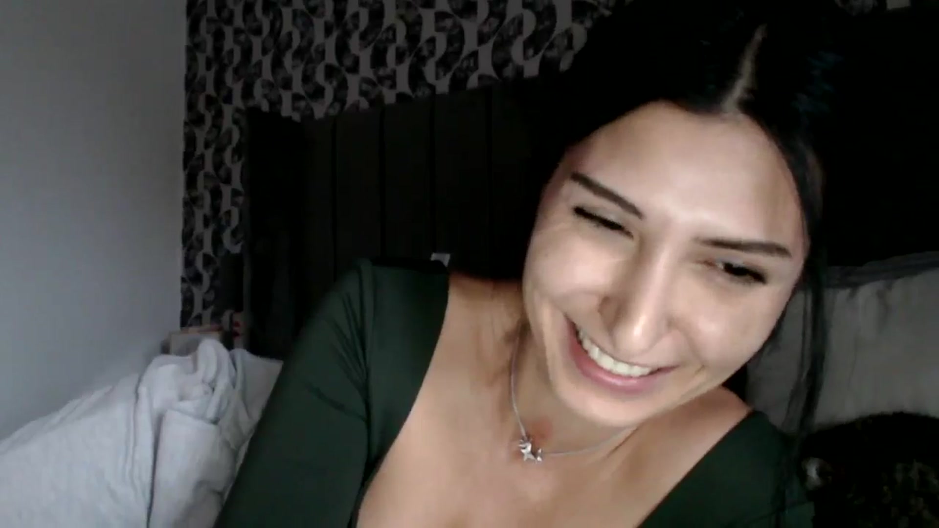 Gallery image thumbnail from Yara_77's myfreecams stream on, 11/11/2025, 14:40 image 7 of 20