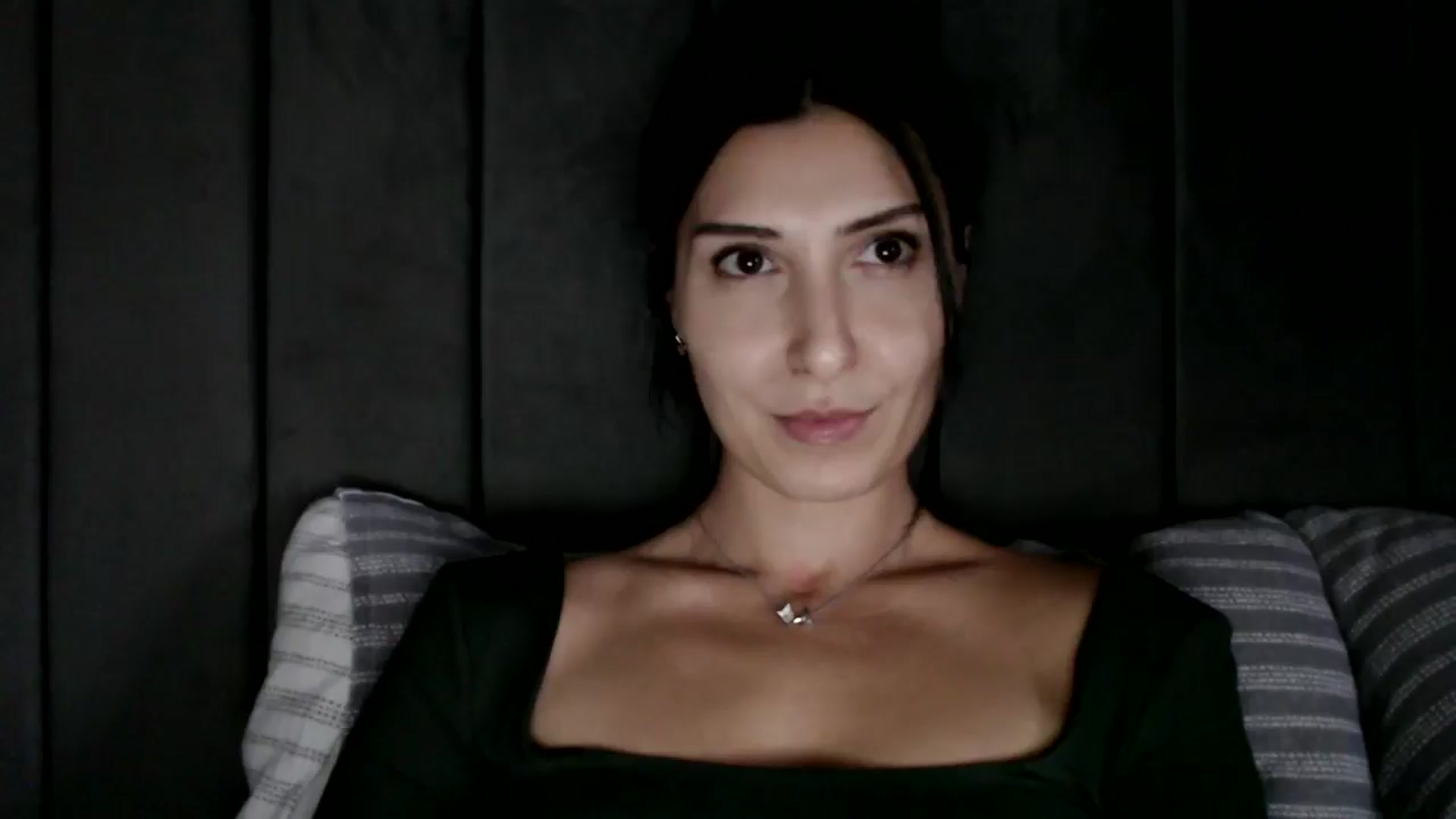 Gallery image thumbnail from Yara_77's myfreecams stream on, 11/11/2025, 14:40 image 1 of 20