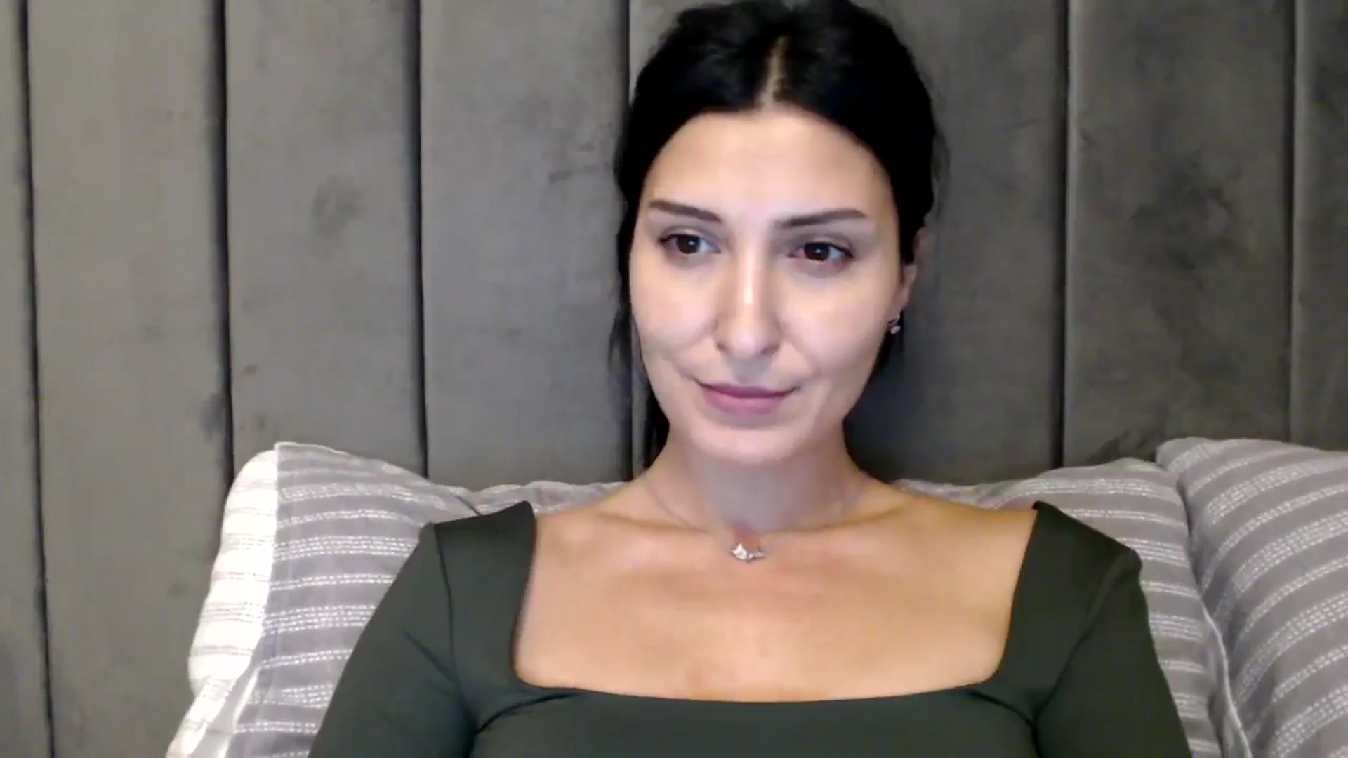 Gallery image thumbnail from Yara_77's myfreecams stream on, 11/11/2025, 14:40 image 15 of 20