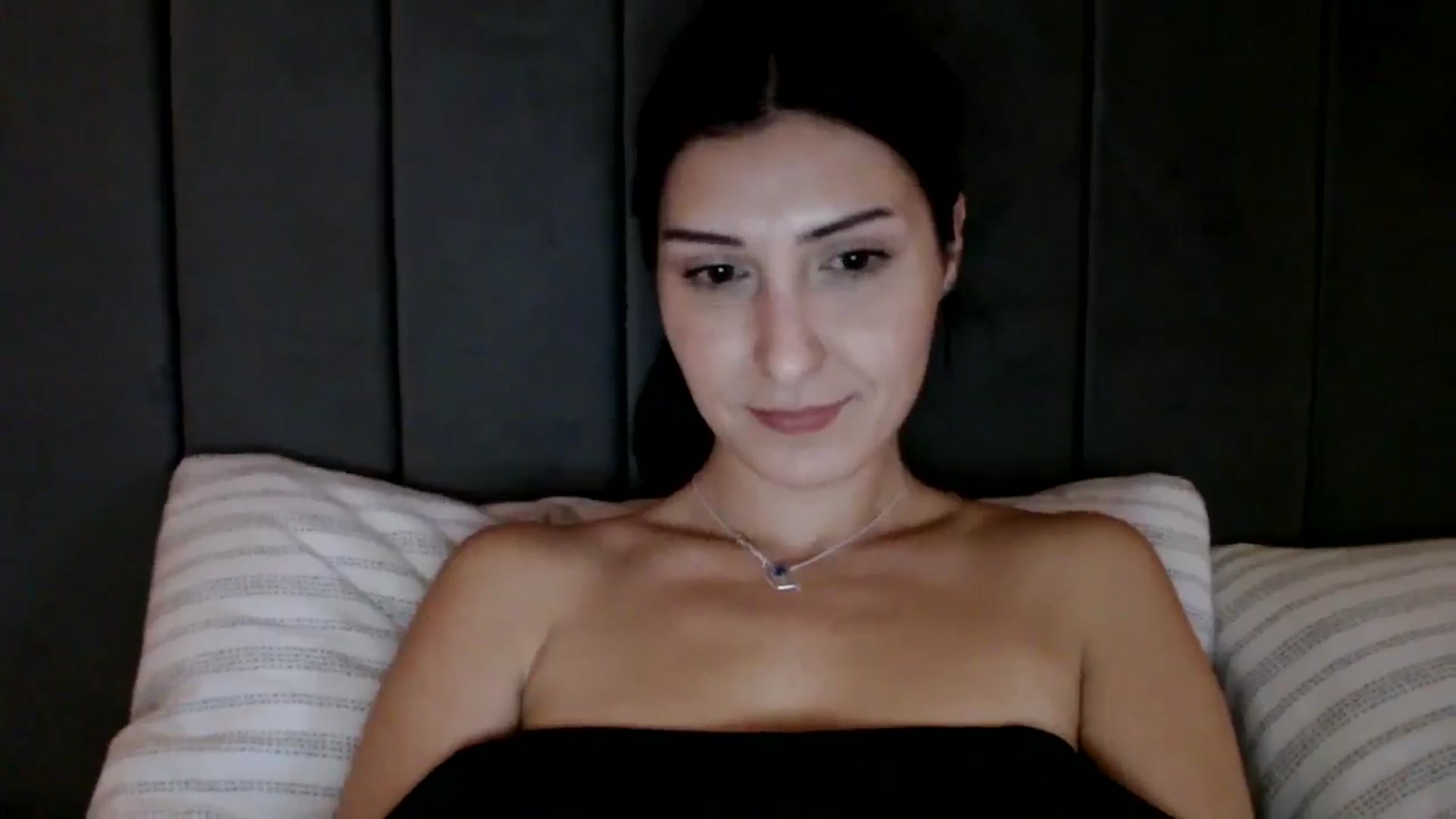 Gallery image thumbnail from Yara_77's myfreecams stream on, 11/12/2025, 14:36 image 20 of 20