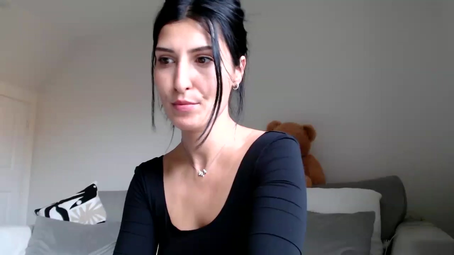 Gallery image thumbnail from Yara_77's myfreecams stream on, 11/13/2025, 12:23 image 4 of 20