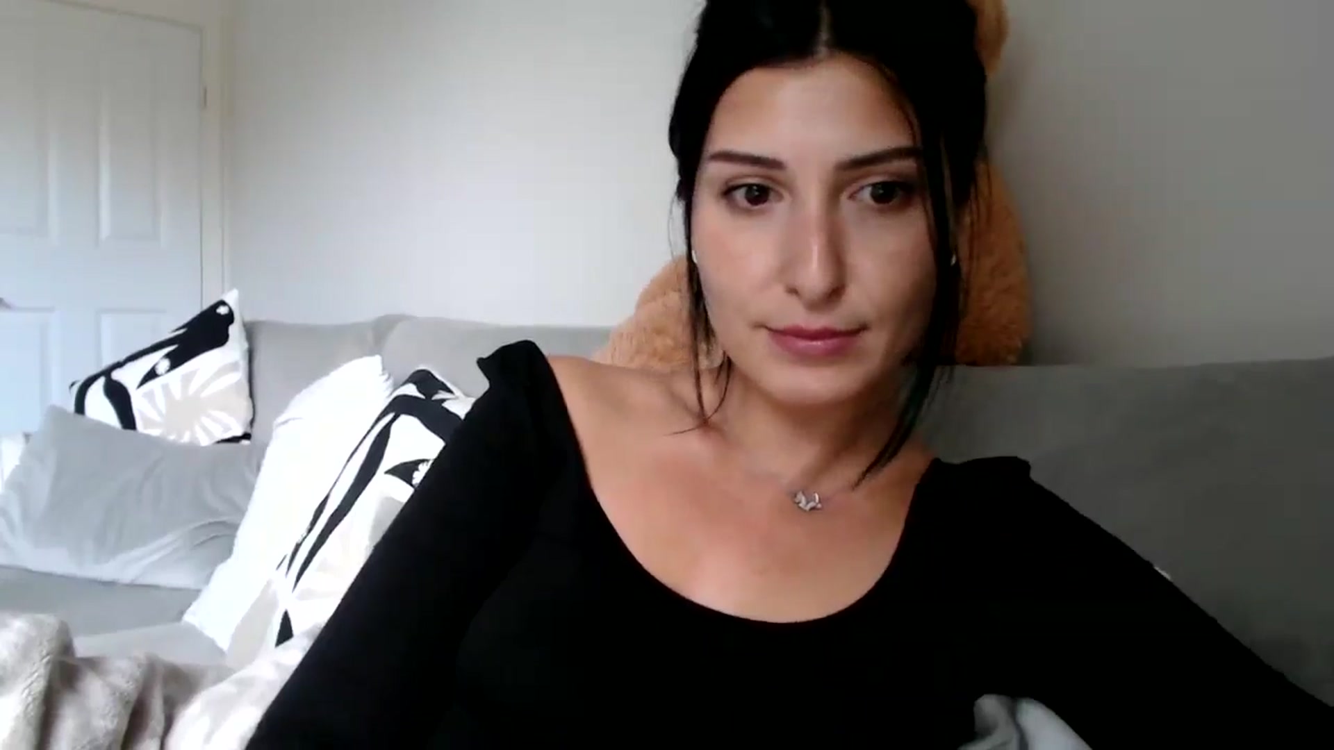 Gallery image thumbnail from Yara_77's myfreecams stream on, 11/13/2025, 12:23 image 14 of 20