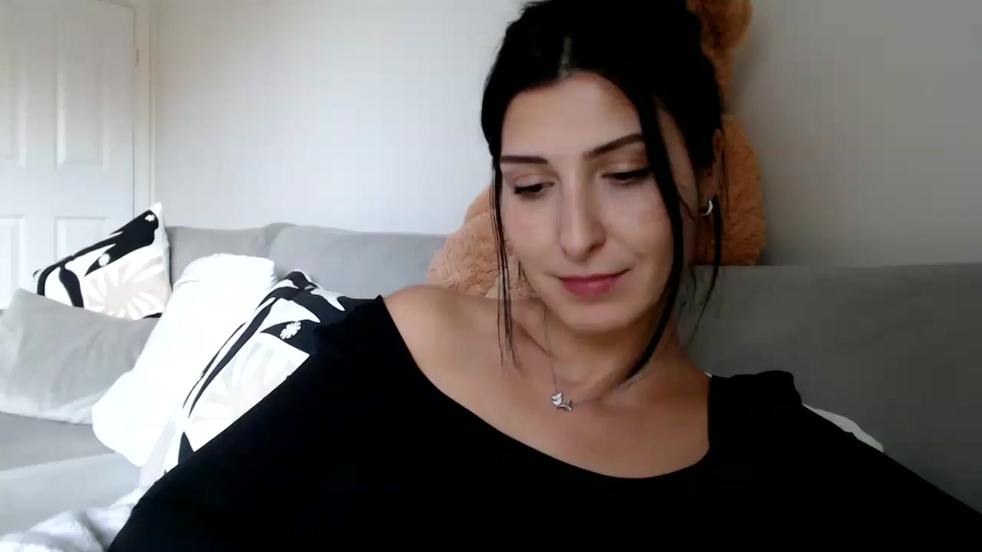 Gallery image thumbnail from Yara_77's myfreecams stream on, 11/13/2025, 13:39 image 20 of 20