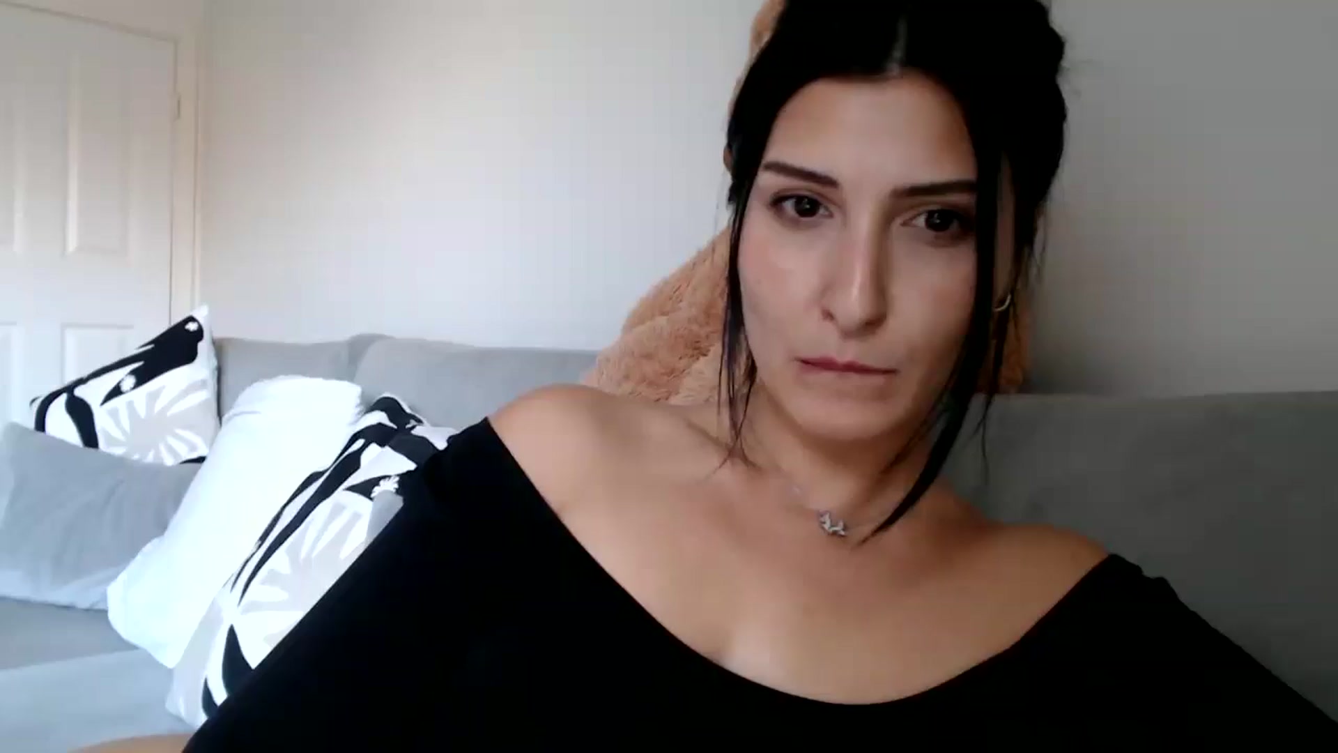 Gallery image thumbnail from Yara_77's myfreecams stream on, 11/13/2025, 13:39 image 1 of 20