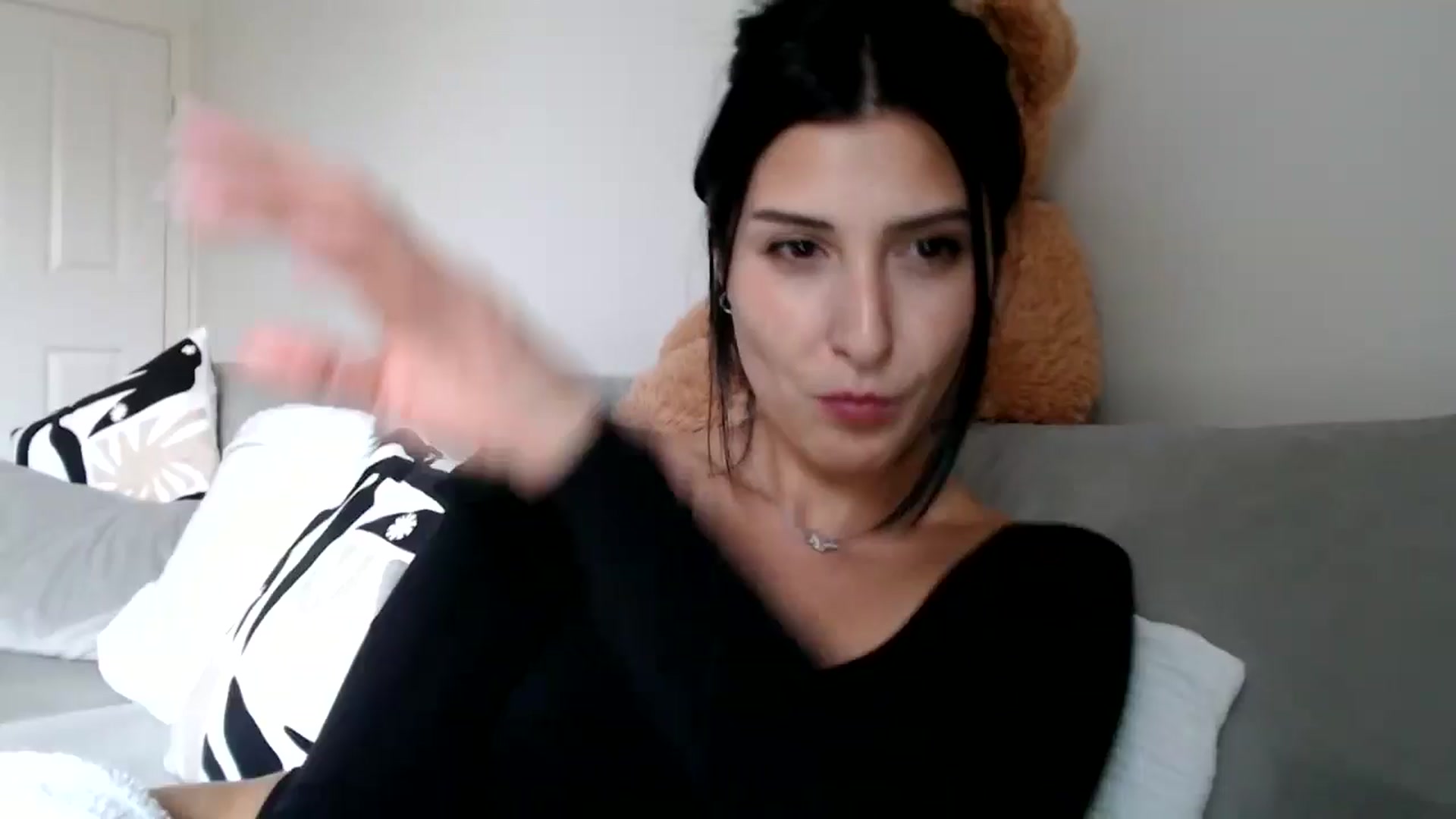 Gallery image thumbnail from Yara_77's myfreecams stream on, 11/13/2025, 13:39 image 9 of 20