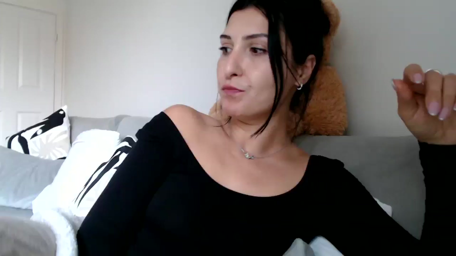 Gallery image thumbnail from Yara_77's myfreecams stream on, 11/13/2025, 13:39 image 6 of 20