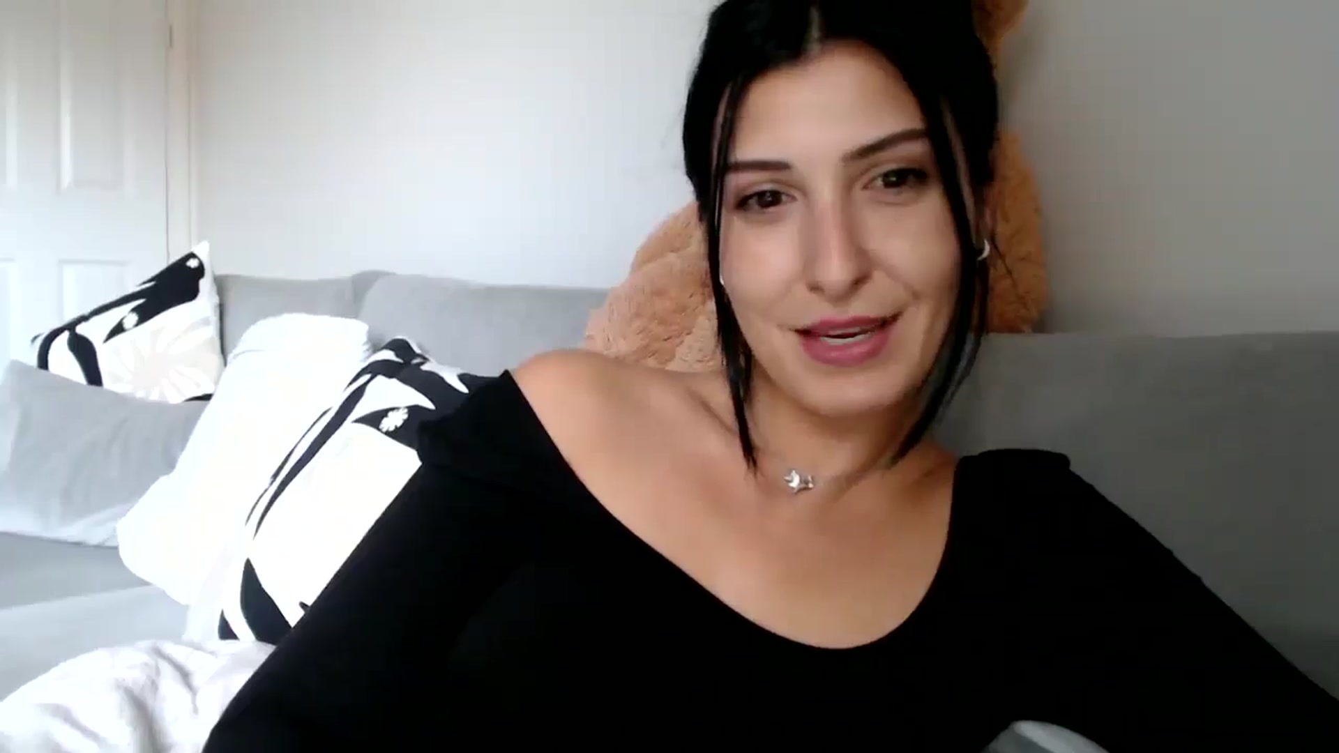 Gallery image thumbnail from Yara_77's myfreecams stream on, 11/13/2025, 14:41 image 7 of 20