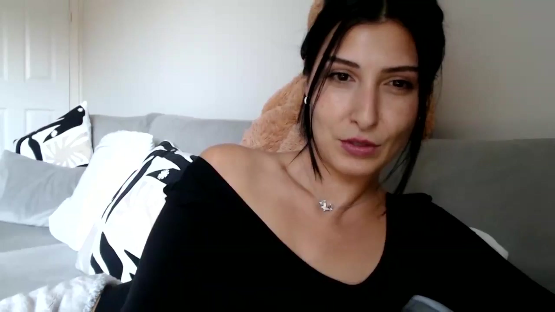 Gallery image thumbnail from Yara_77's myfreecams stream on, 11/13/2025, 14:41 image 10 of 20