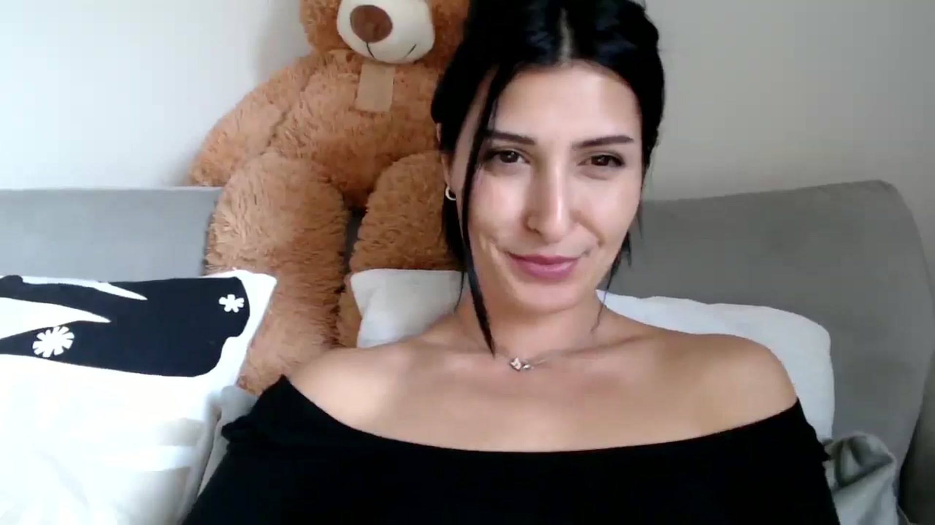 Gallery image thumbnail from Yara_77's myfreecams stream on, 11/13/2025, 14:41 image 13 of 20
