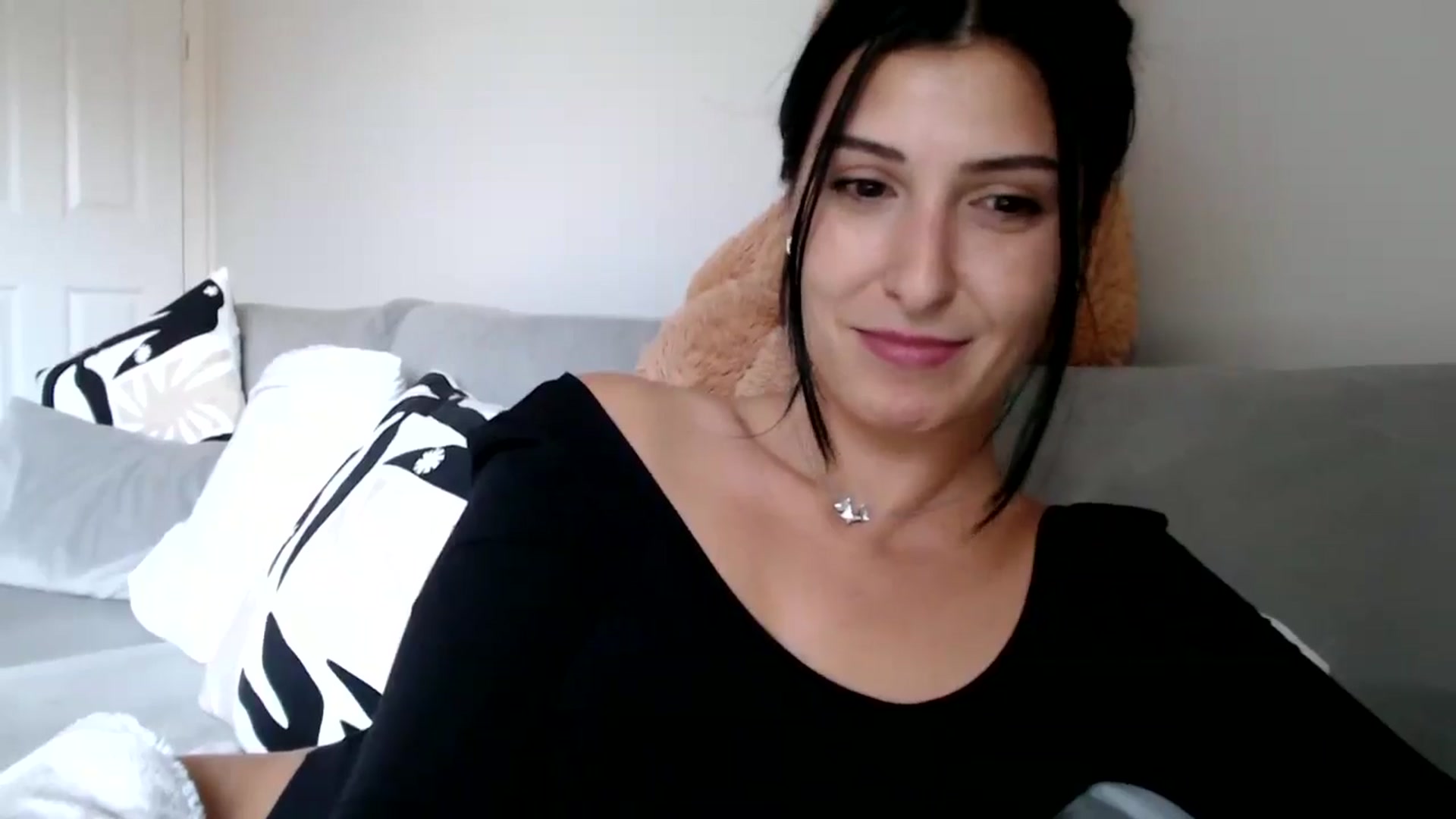 Gallery image thumbnail from Yara_77's myfreecams stream on, 11/13/2025, 14:41 image 3 of 20