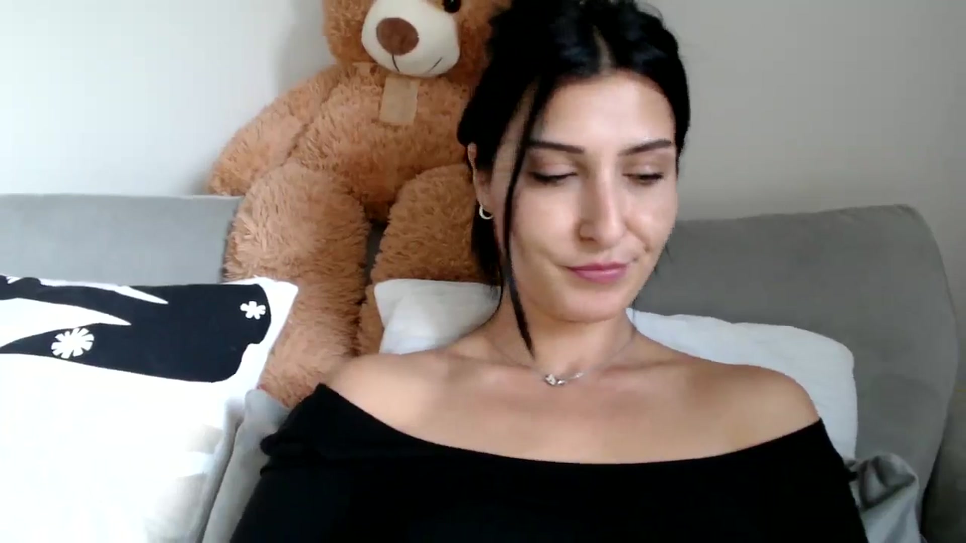 Gallery image thumbnail from Yara_77's myfreecams stream on, 11/13/2025, 14:41 image 16 of 20