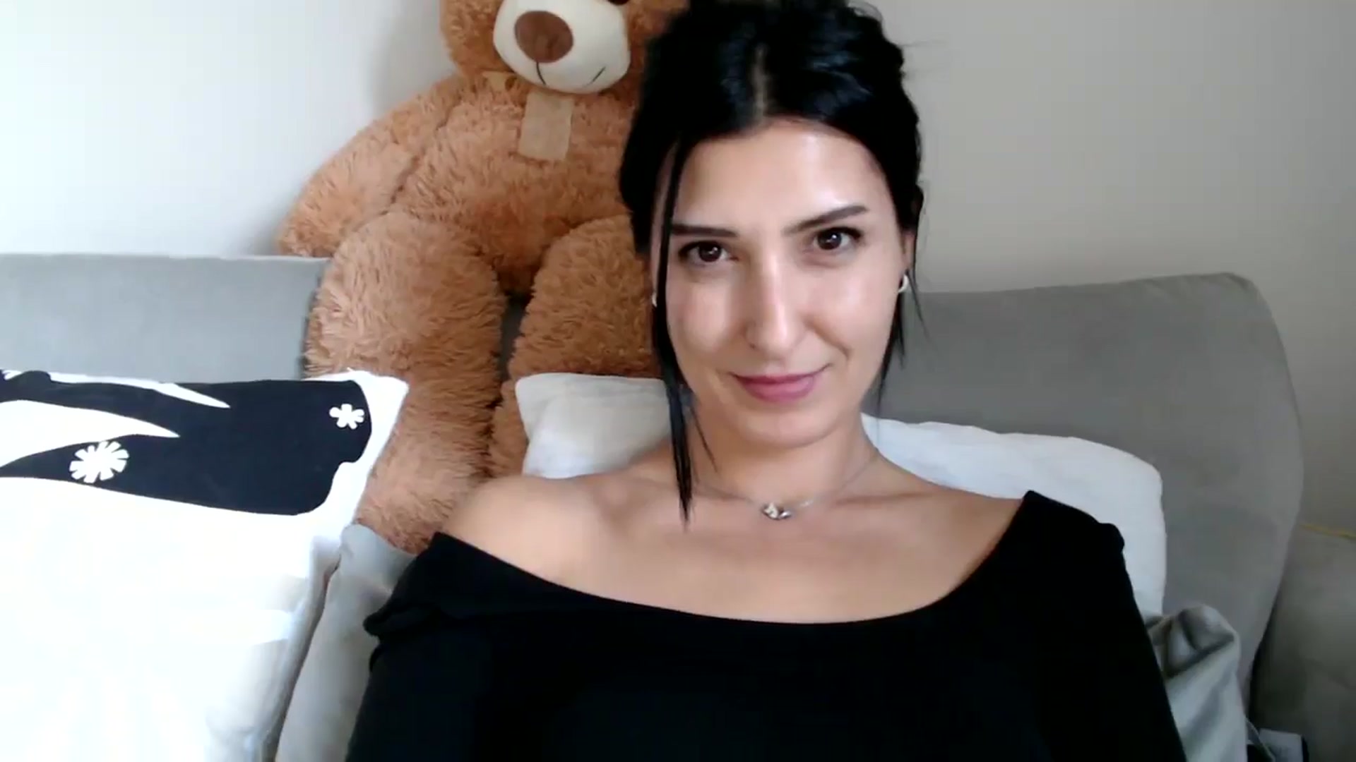 Gallery image thumbnail from Yara_77's myfreecams stream on, 11/13/2025, 14:41 image 18 of 20
