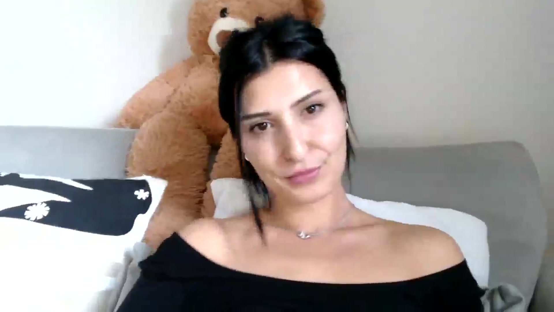 Gallery image thumbnail from Yara_77's myfreecams stream on, 11/13/2025, 14:41 image 15 of 20