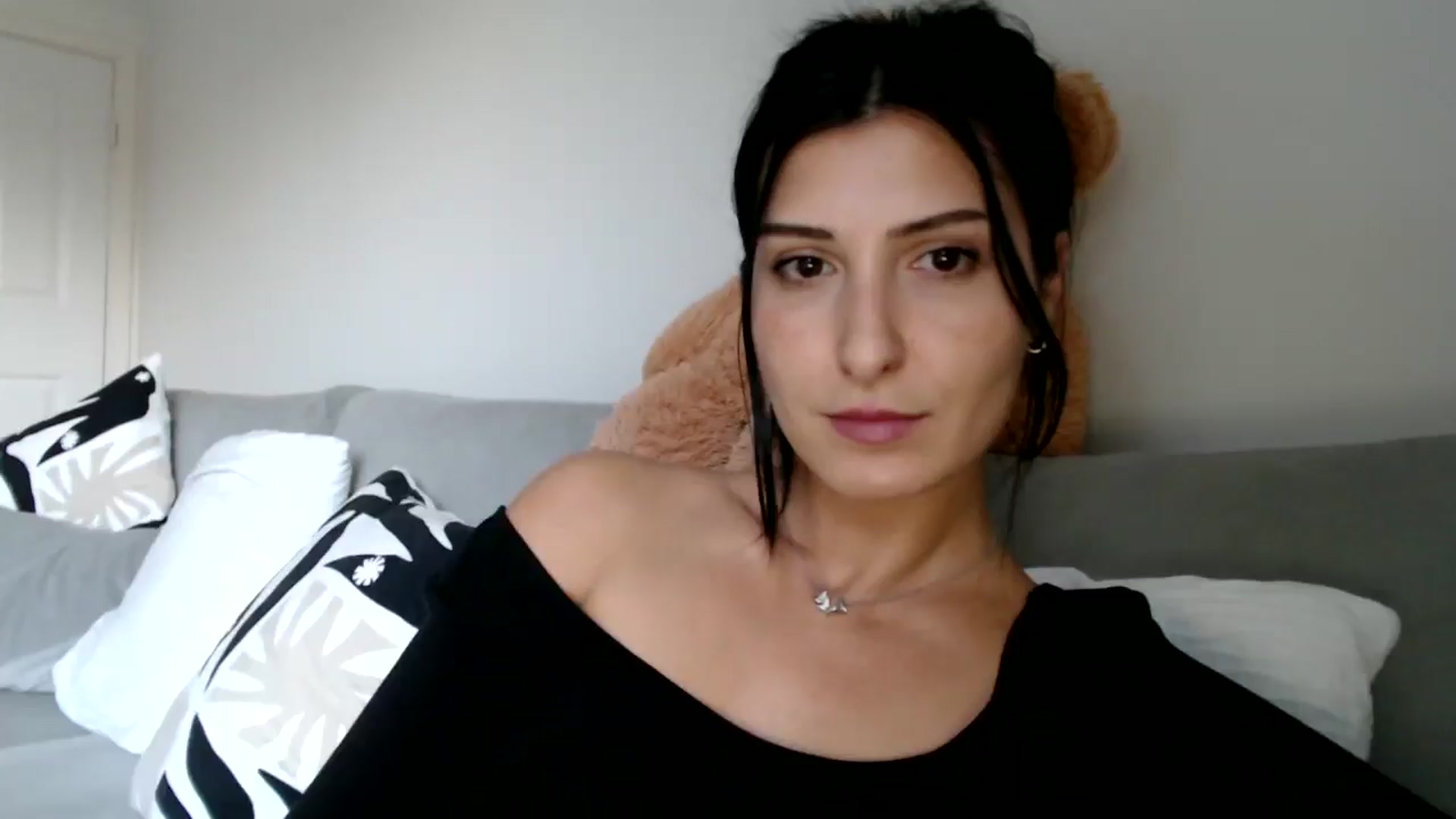 Gallery image thumbnail from Yara_77's myfreecams stream on, 11/13/2025, 15:43 image 8 of 20