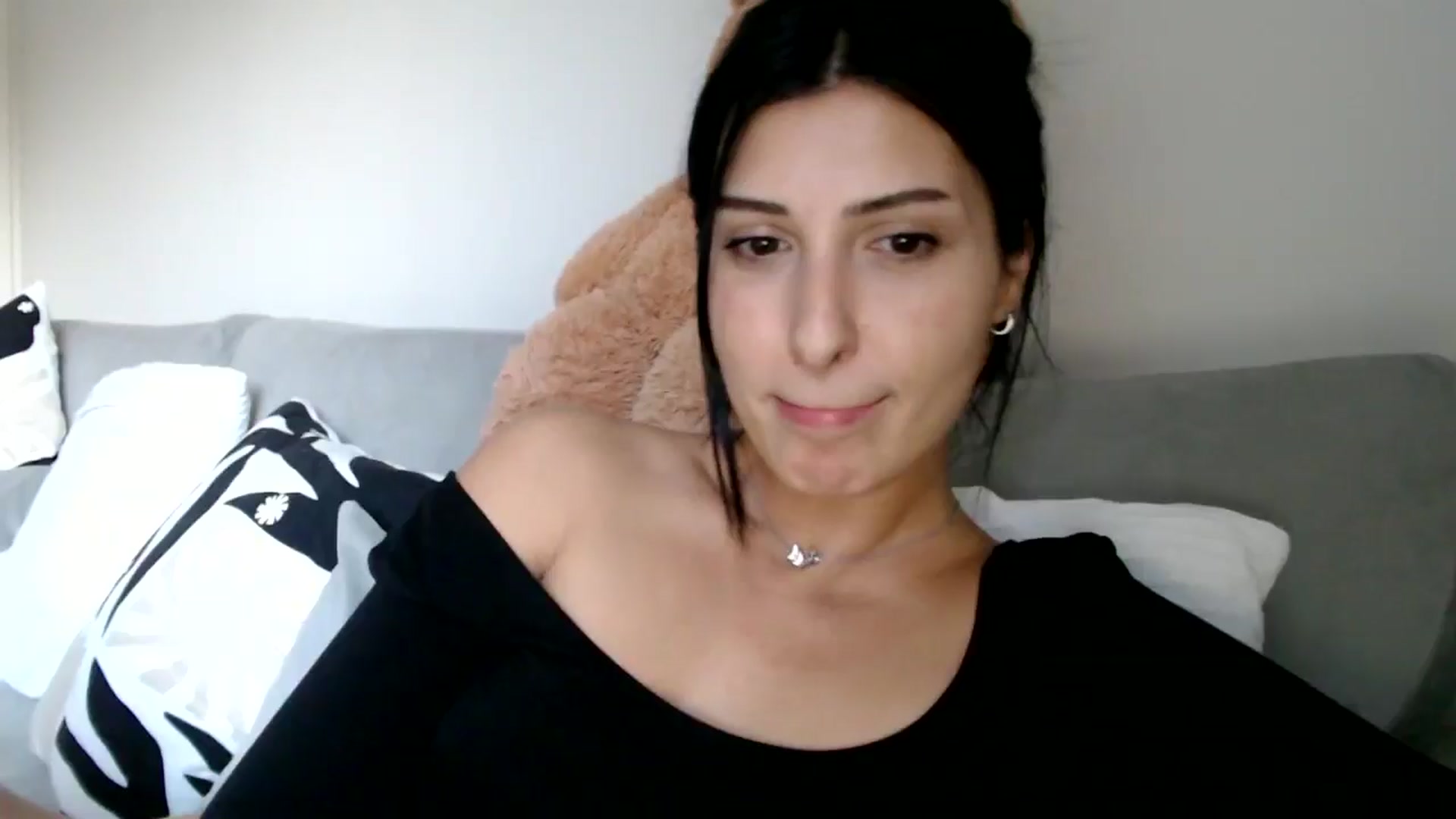 Gallery image thumbnail from Yara_77's myfreecams stream on, 11/13/2025, 15:43 image 1 of 20
