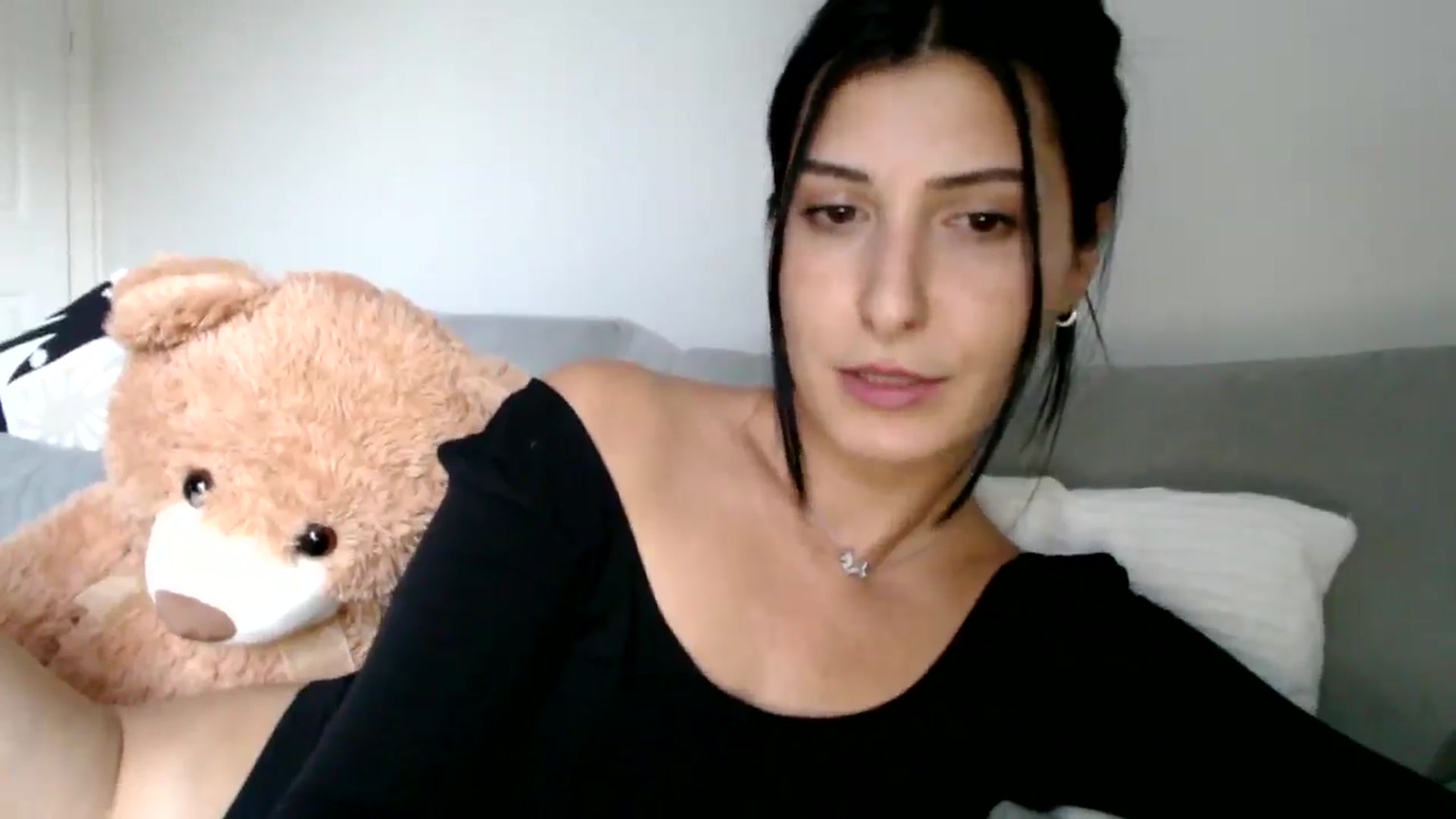Gallery image thumbnail from Yara_77's myfreecams stream on, 11/13/2025, 15:43 image 14 of 20