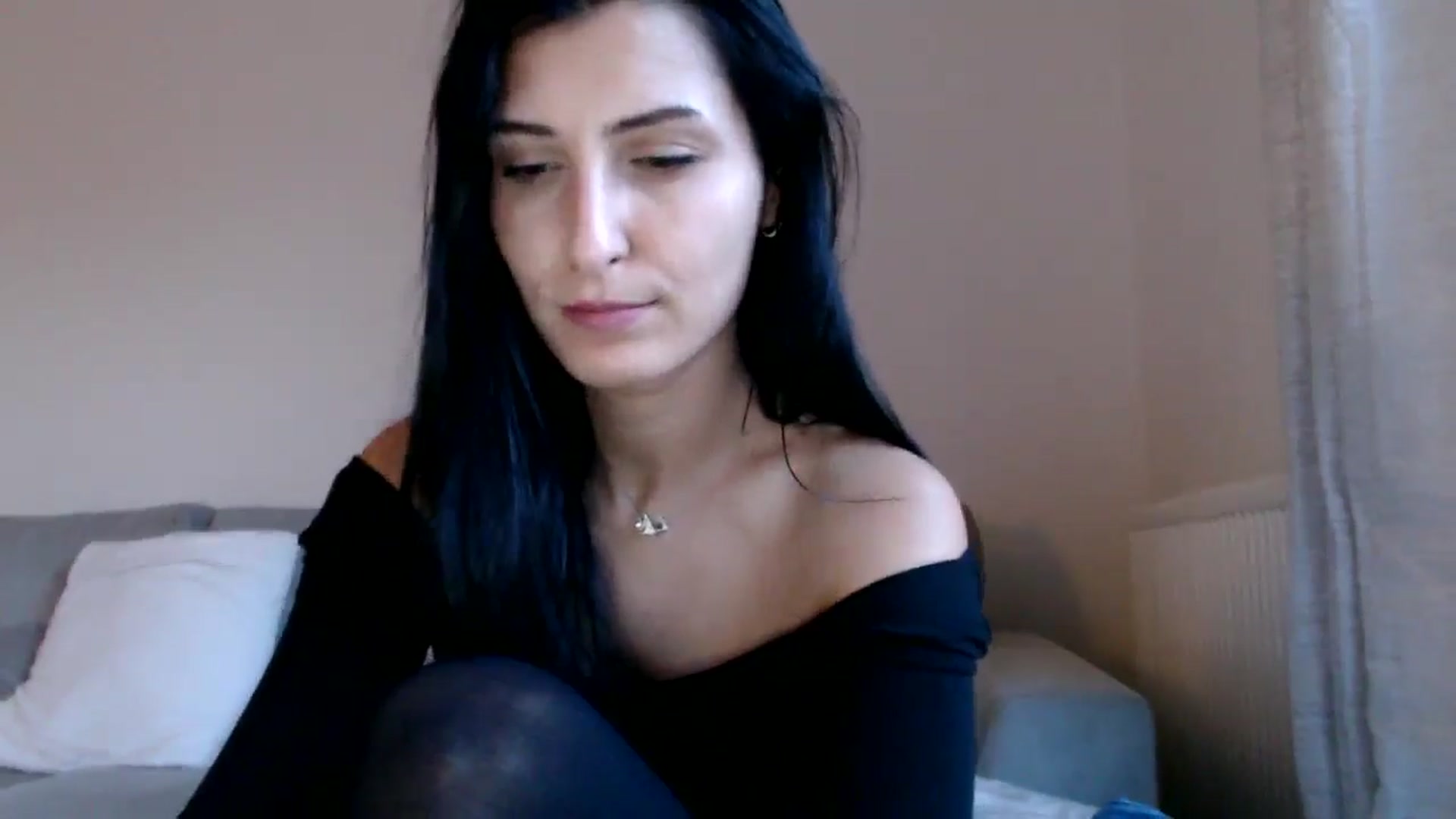 Gallery image thumbnail from Yara_77's myfreecams stream on, 11/13/2025, 16:09 image 12 of 20