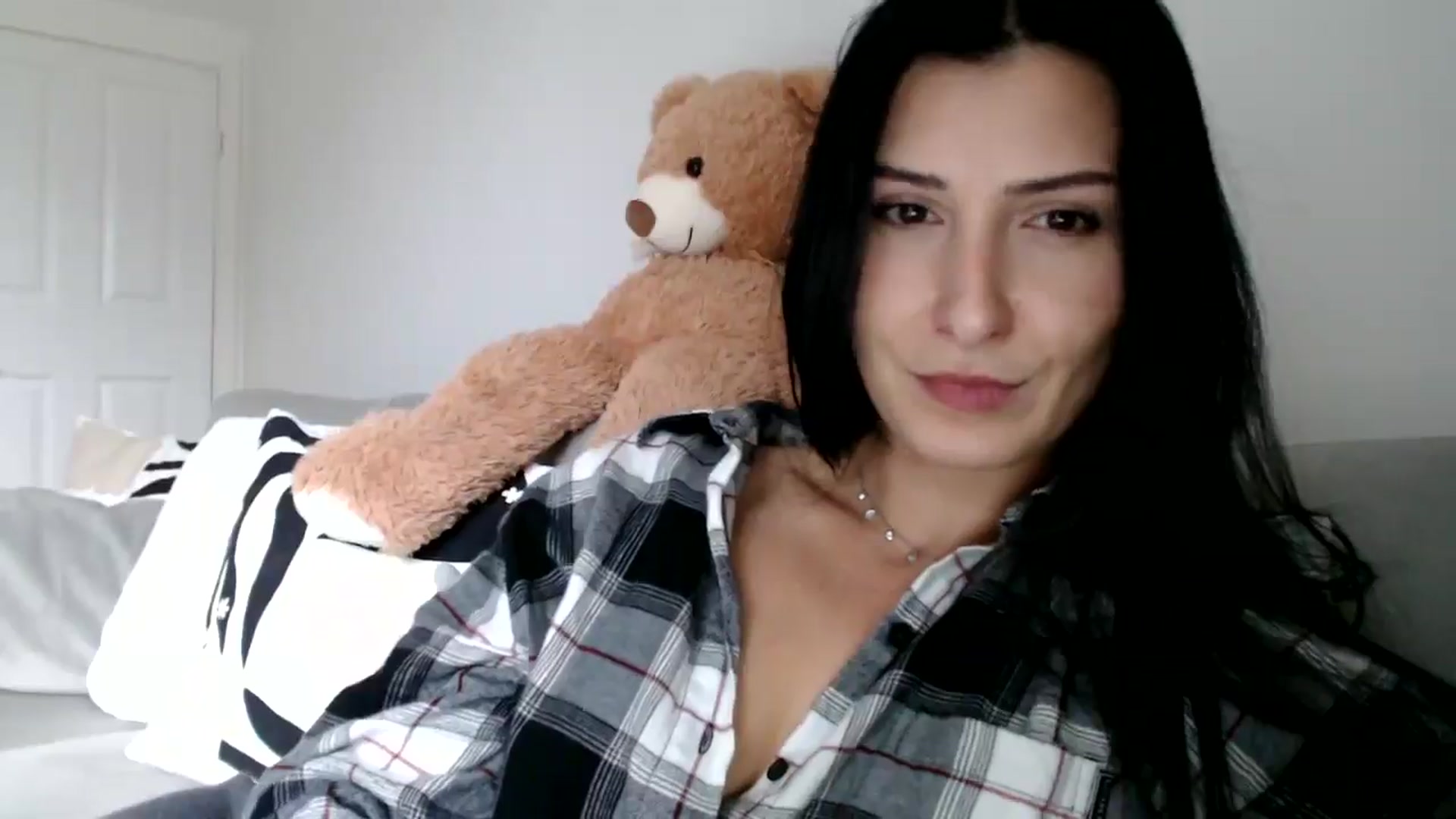 Gallery image thumbnail from Yara_77's myfreecams stream on, 11/19/2025, 10:03 image 8 of 20