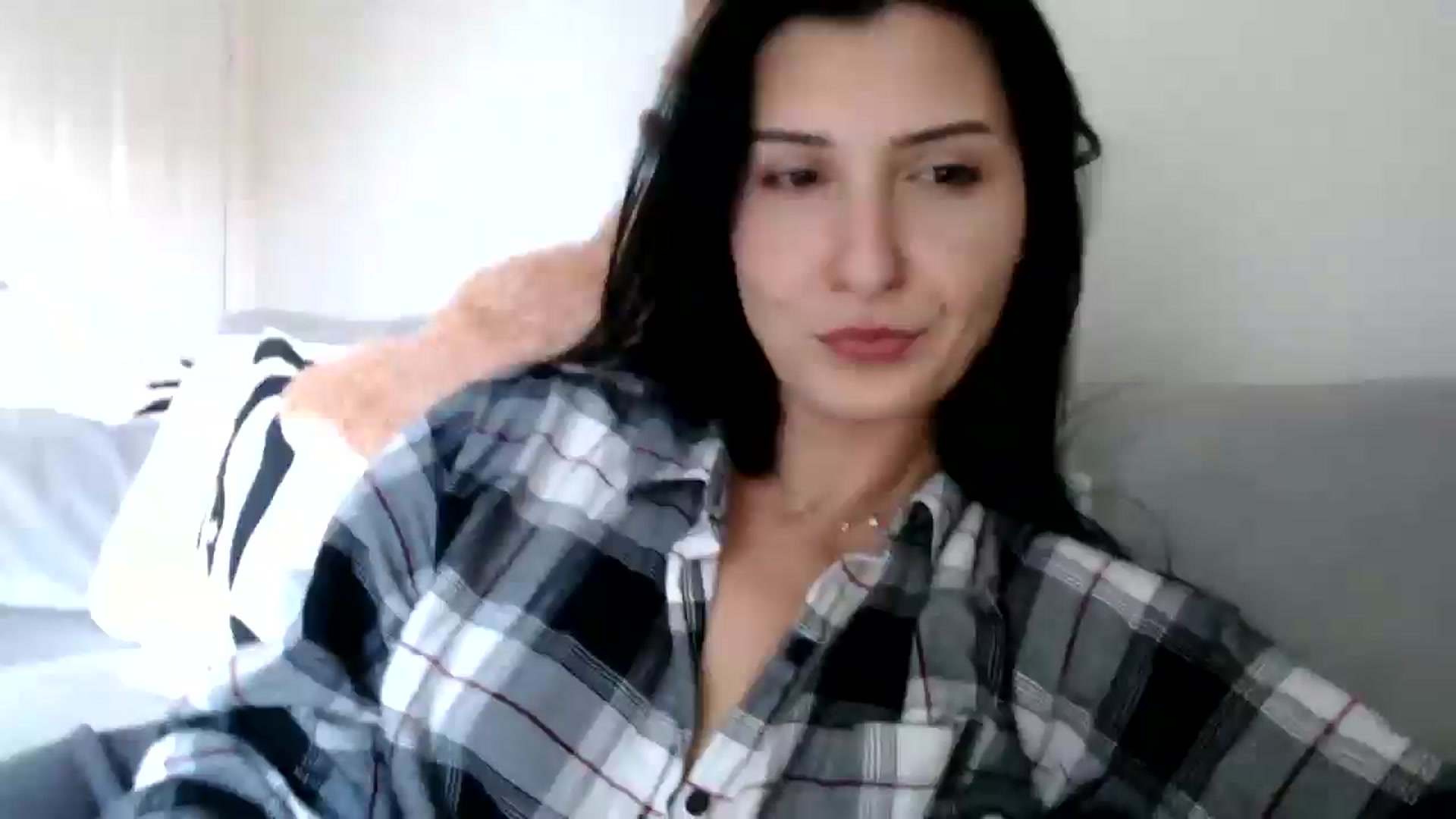 Gallery image thumbnail from Yara_77's myfreecams stream on, 11/19/2025, 12:36 image 11 of 20