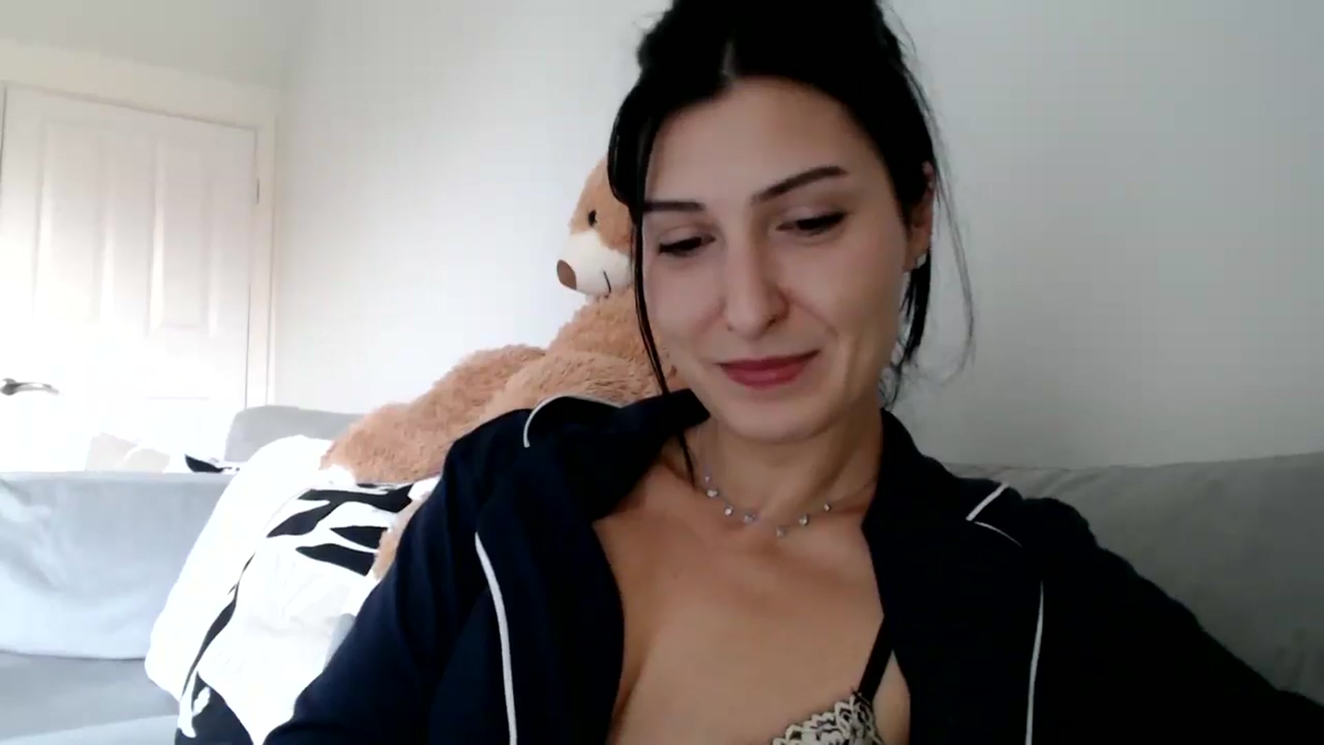 Gallery image thumbnail from Yara_77's myfreecams stream on, 11/20/2025, 10:41 image 5 of 20