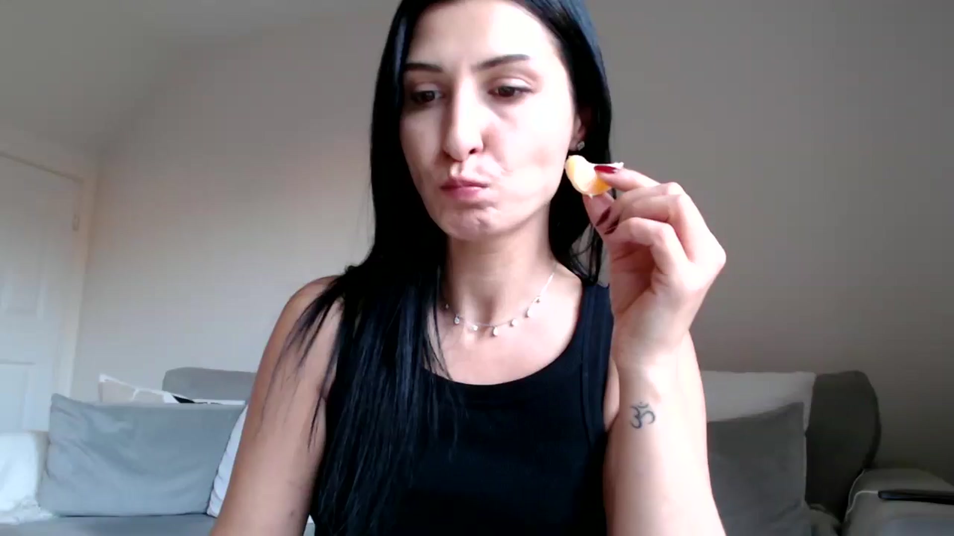Gallery image thumbnail from Yara_77's myfreecams stream on, 11/20/2025, 14:16 image 8 of 20