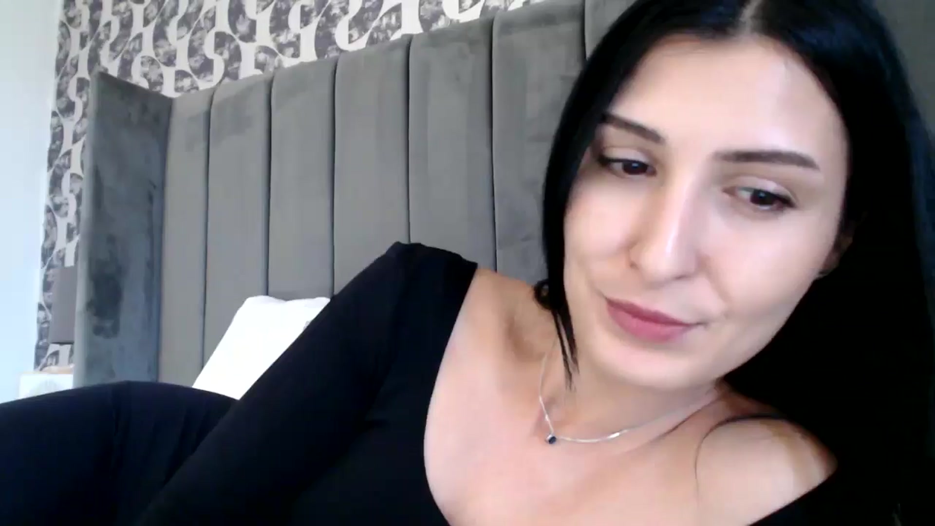 Gallery image thumbnail from Yara_77's myfreecams stream on, 11/21/2025, 12:09 image 3 of 20