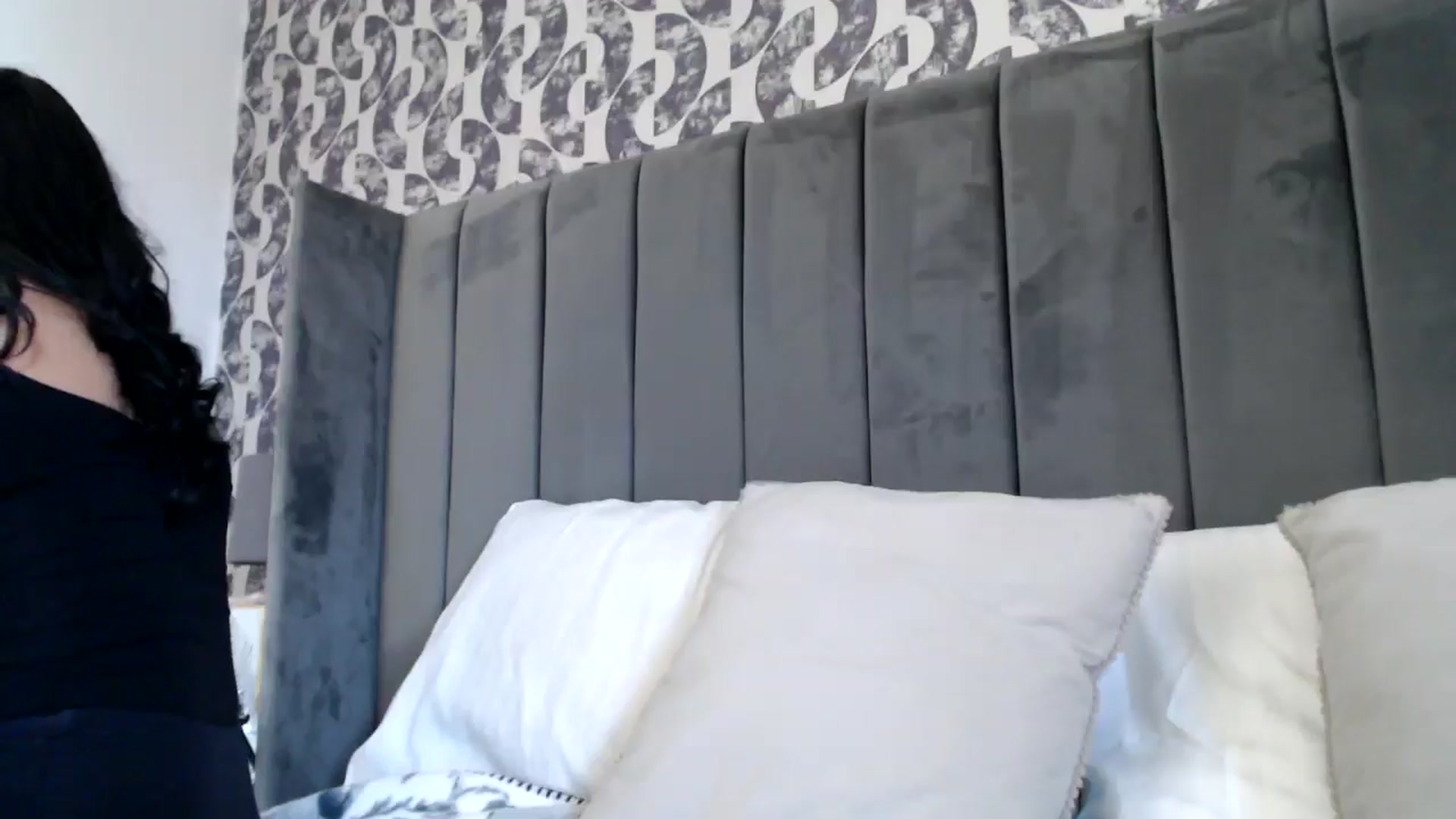 Gallery image thumbnail from Yara_77's myfreecams stream on, 11/21/2025, 12:09 image 13 of 20