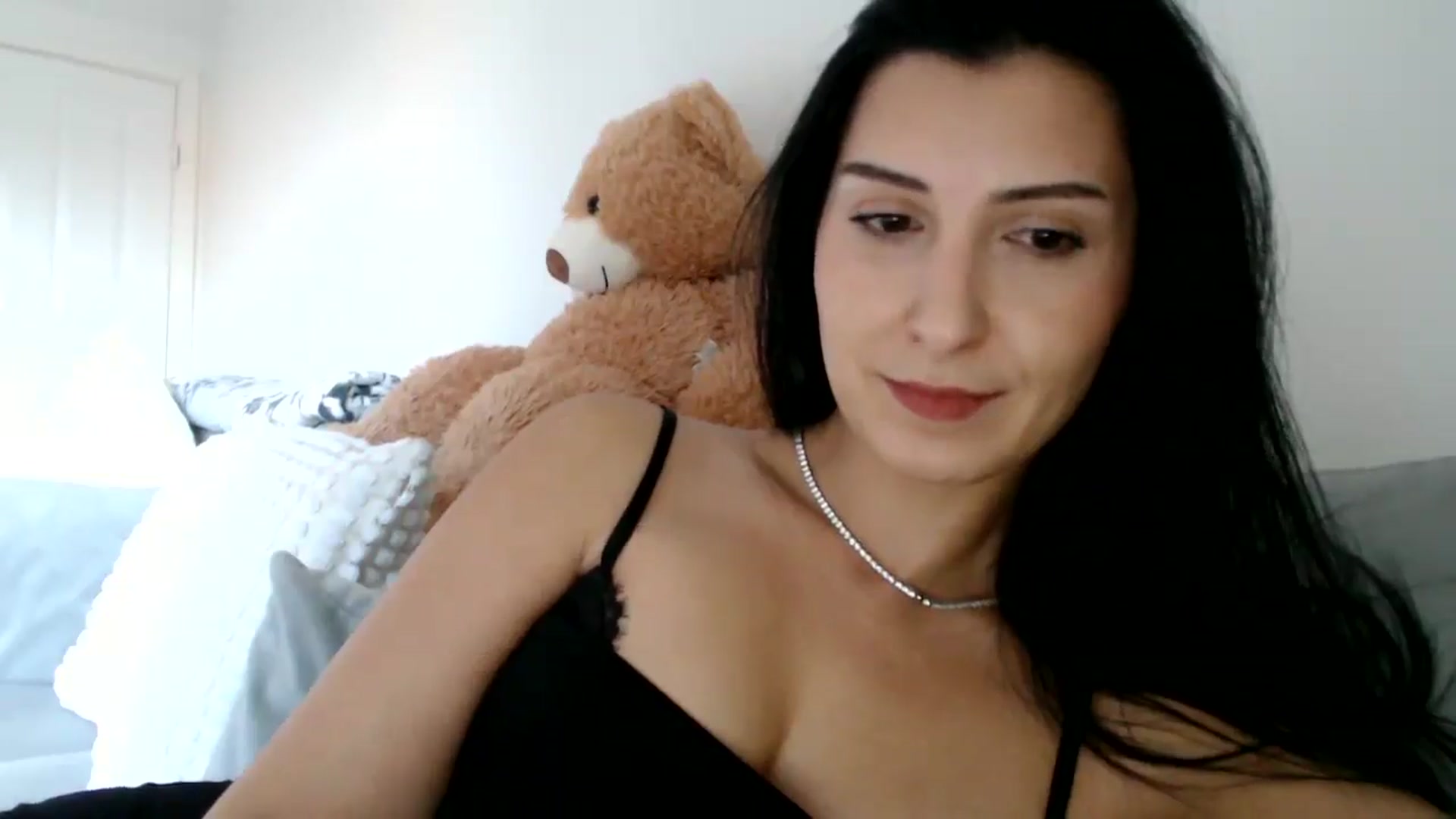Gallery image thumbnail from Yara_77's myfreecams stream on, 11/25/2025, 13:15 image 17 of 20