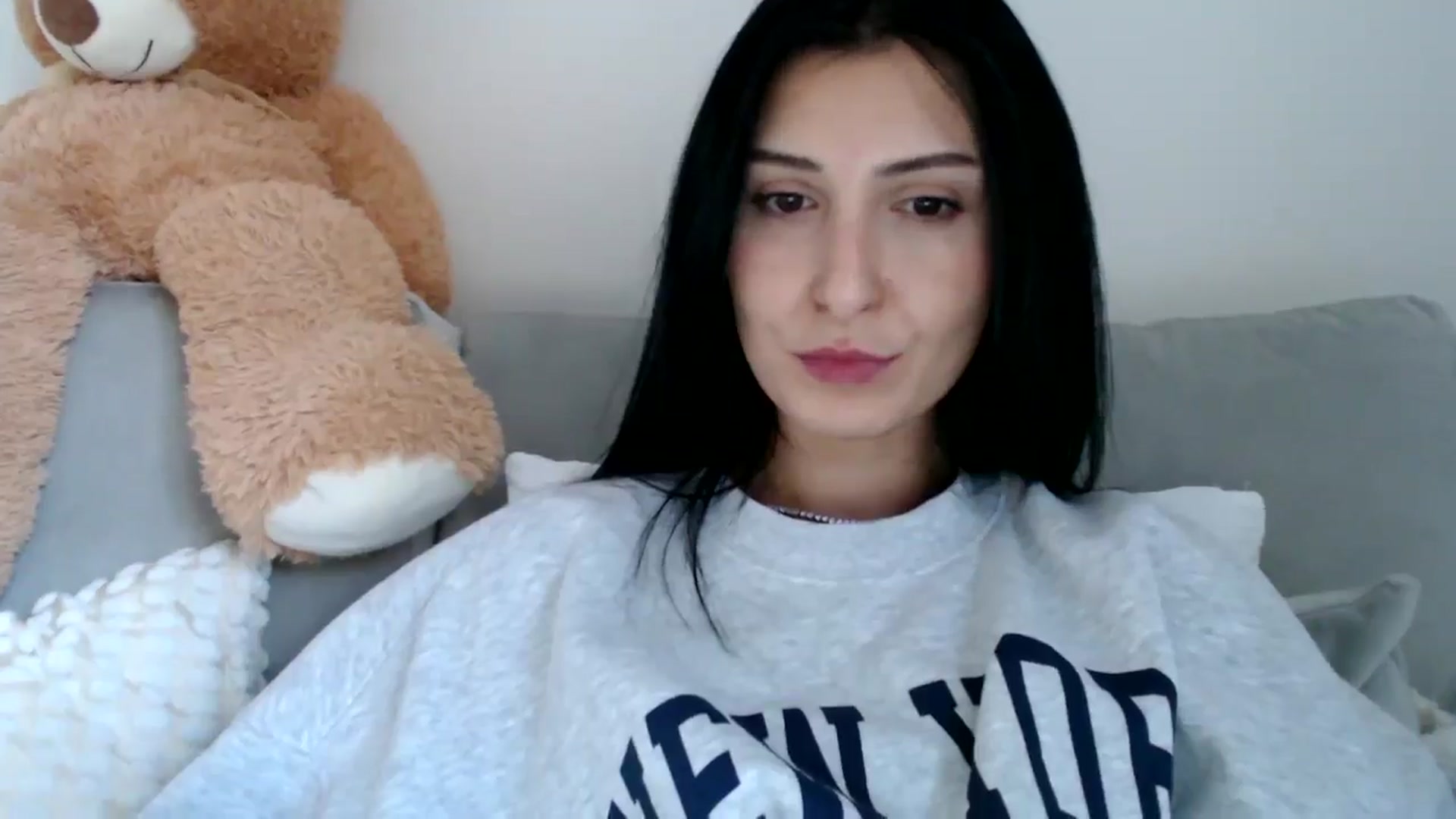 Gallery image thumbnail from Yara_77's myfreecams stream on, 11/25/2025, 14:31 image 19 of 20