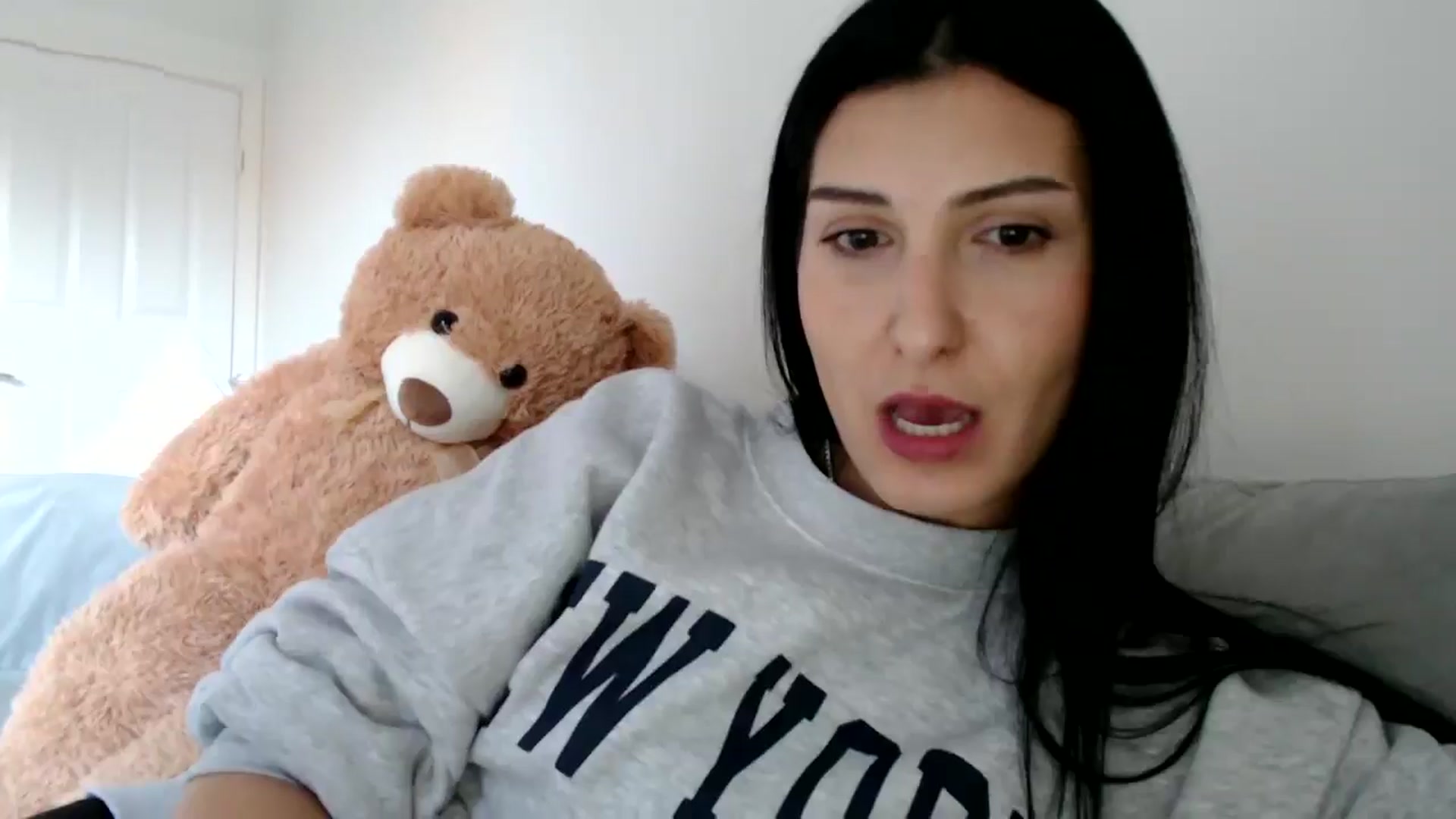 Gallery image thumbnail from Yara_77's myfreecams stream on, 11/25/2025, 14:31 image 5 of 20