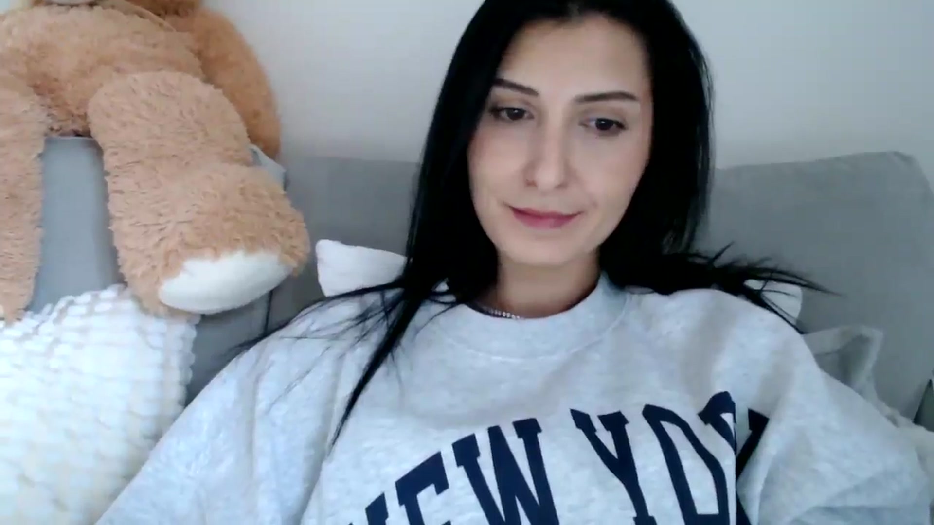 Gallery image thumbnail from Yara_77's myfreecams stream on, 11/25/2025, 14:31 image 17 of 20