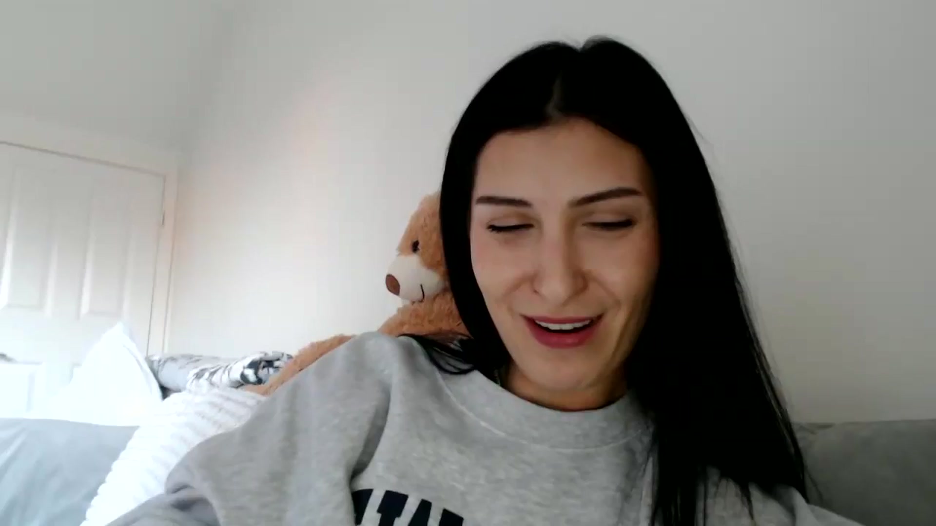 Gallery image thumbnail from Yara_77's myfreecams stream on, 11/25/2025, 14:31 image 1 of 20