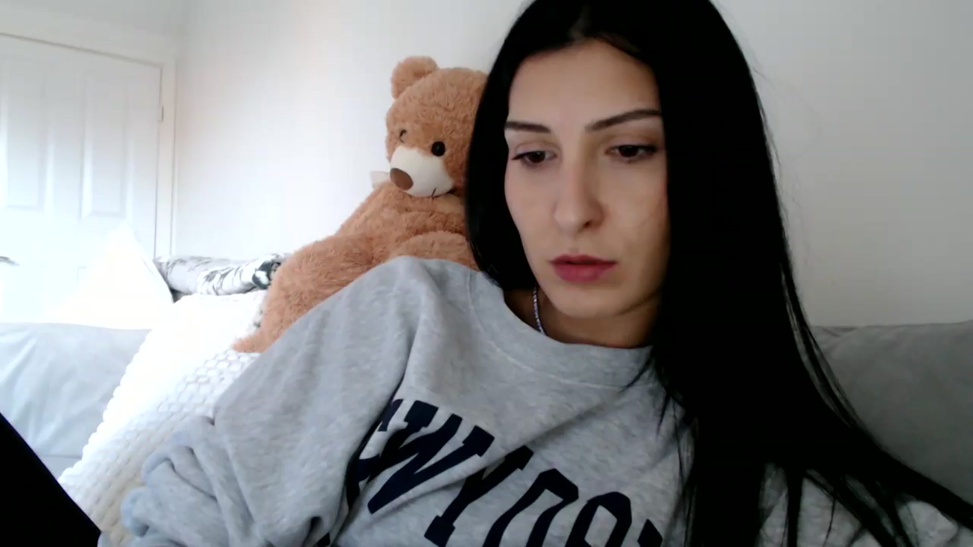 Gallery image thumbnail from Yara_77's myfreecams stream on, 11/25/2025, 14:31 image 3 of 20
