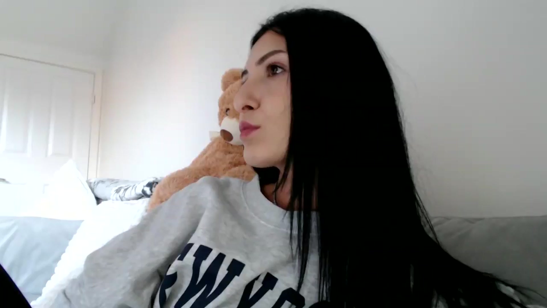 Gallery image thumbnail from Yara_77's myfreecams stream on, 11/25/2025, 14:31 image 2 of 20
