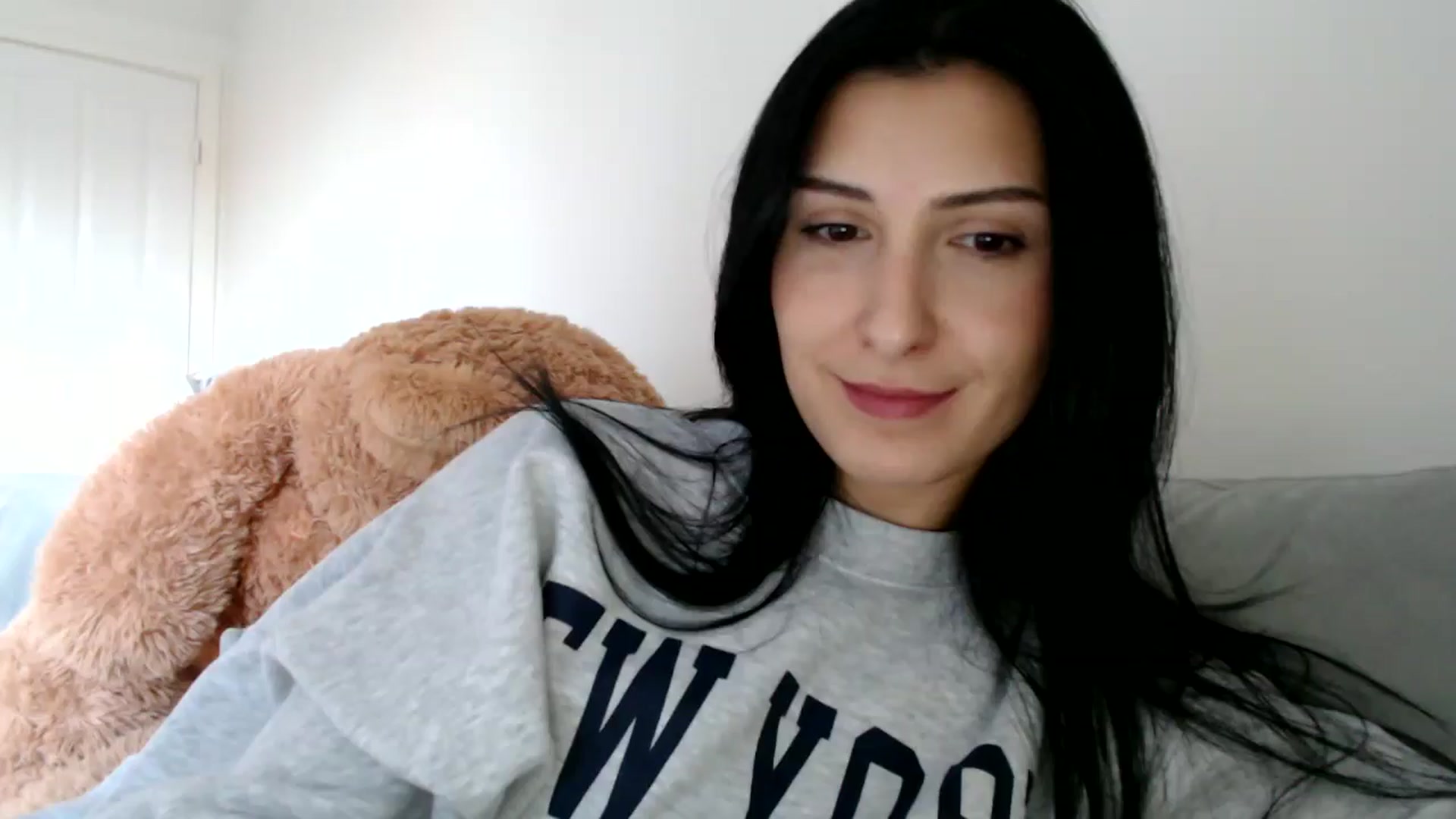 Gallery image thumbnail from Yara_77's myfreecams stream on, 11/25/2025, 14:31 image 9 of 20