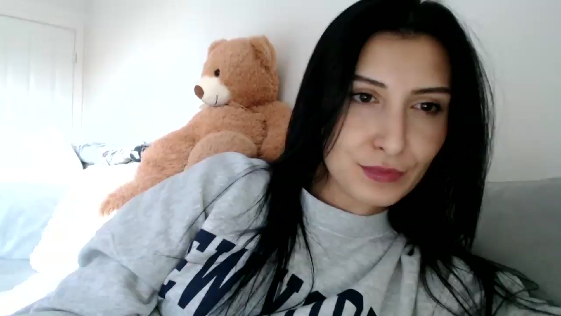 Gallery image thumbnail from Yara_77's myfreecams stream on, 11/25/2025, 14:31 image 10 of 20