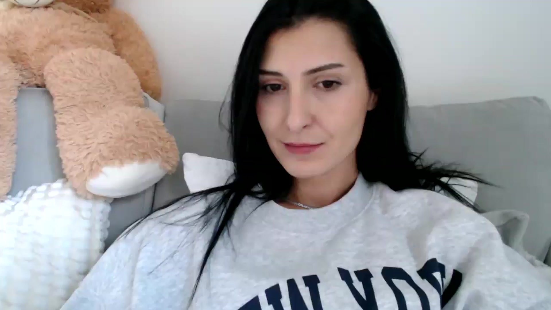 Gallery image thumbnail from Yara_77's myfreecams stream on, 11/25/2025, 14:31 image 16 of 20