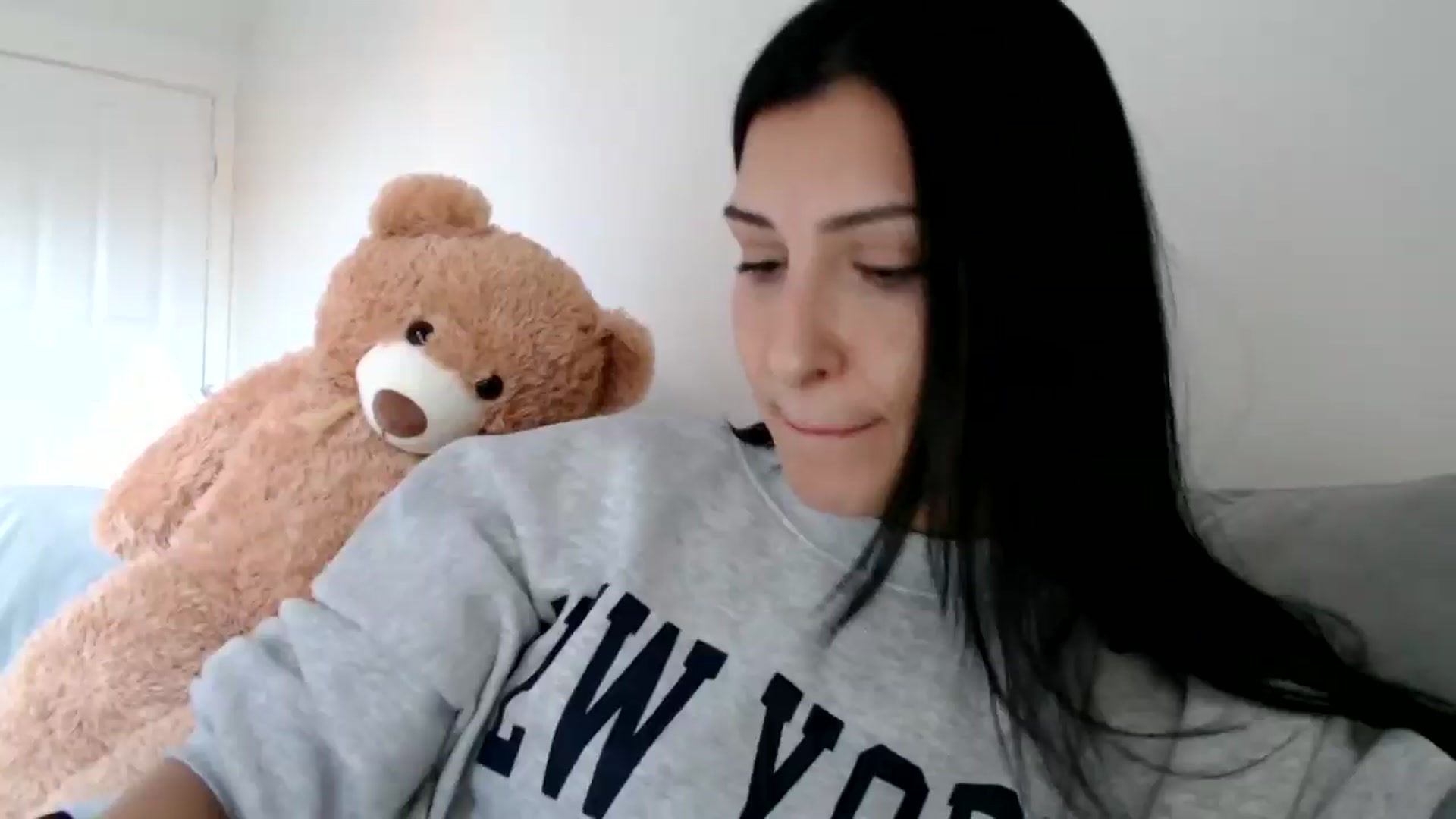 Gallery image thumbnail from Yara_77's myfreecams stream on, 11/25/2025, 14:31 image 7 of 20