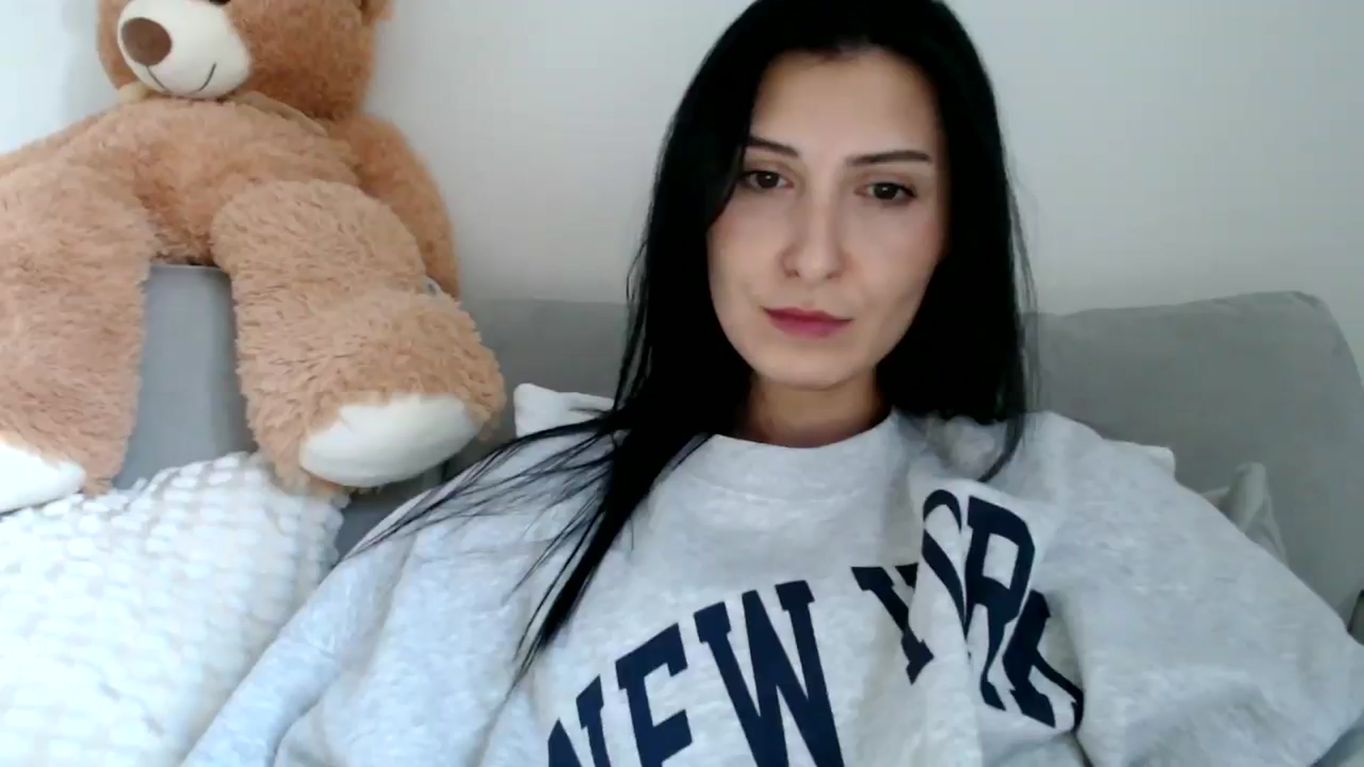 Gallery image thumbnail from Yara_77's myfreecams stream on, 11/25/2025, 14:31 image 14 of 20
