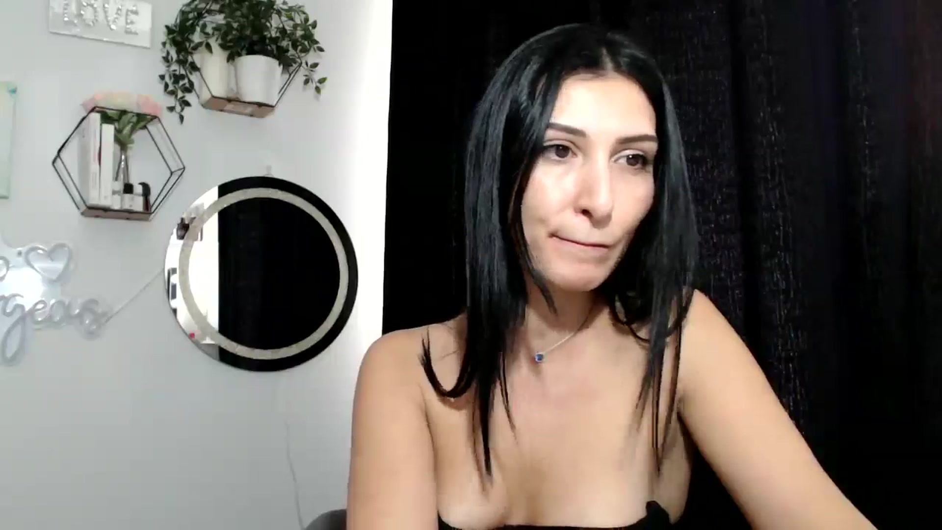 Gallery image thumbnail from Yara_77's myfreecams stream on, 11/26/2025, 11:28 image 19 of 20