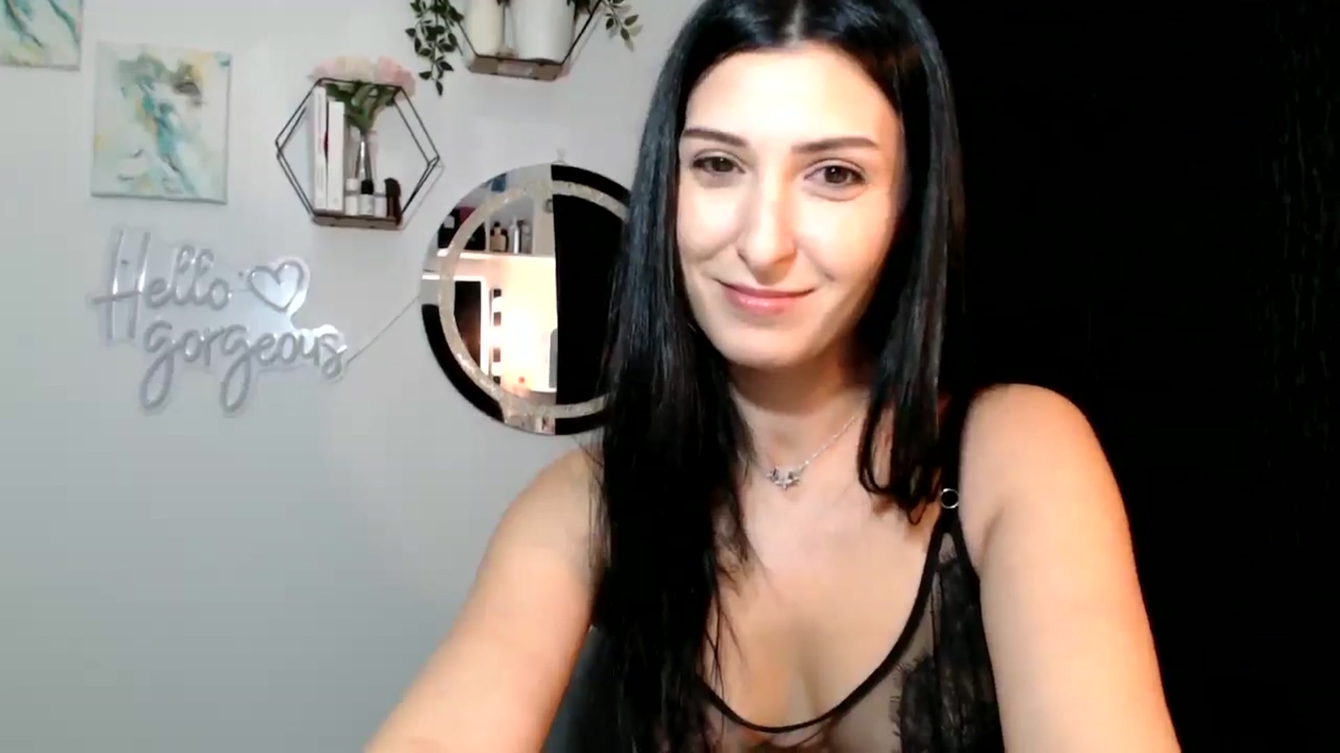 Gallery image thumbnail from Yara_77's myfreecams stream on, 12/05/2025, 13:56 image 10 of 20