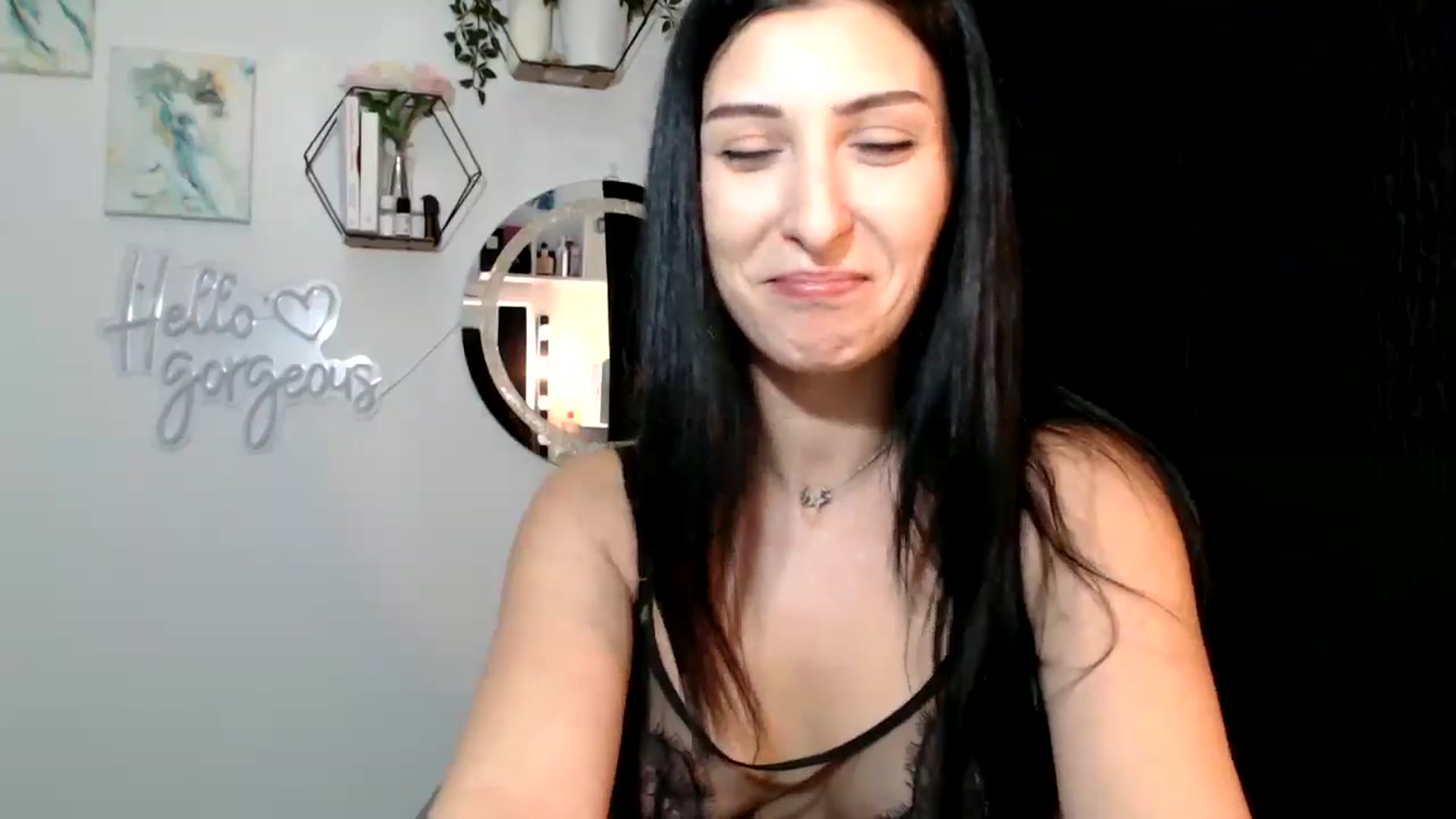 Gallery image thumbnail from Yara_77's myfreecams stream on, 12/05/2025, 13:56 image 16 of 20