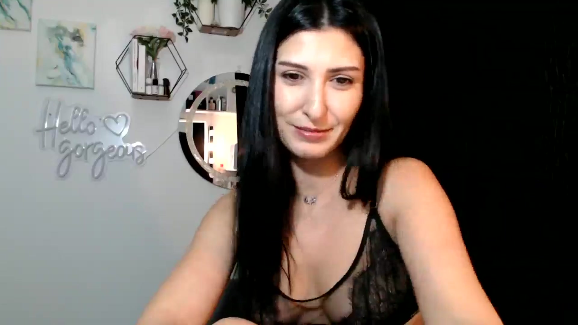 Gallery image thumbnail from Yara_77's myfreecams stream on, 12/05/2025, 13:56 image 6 of 20