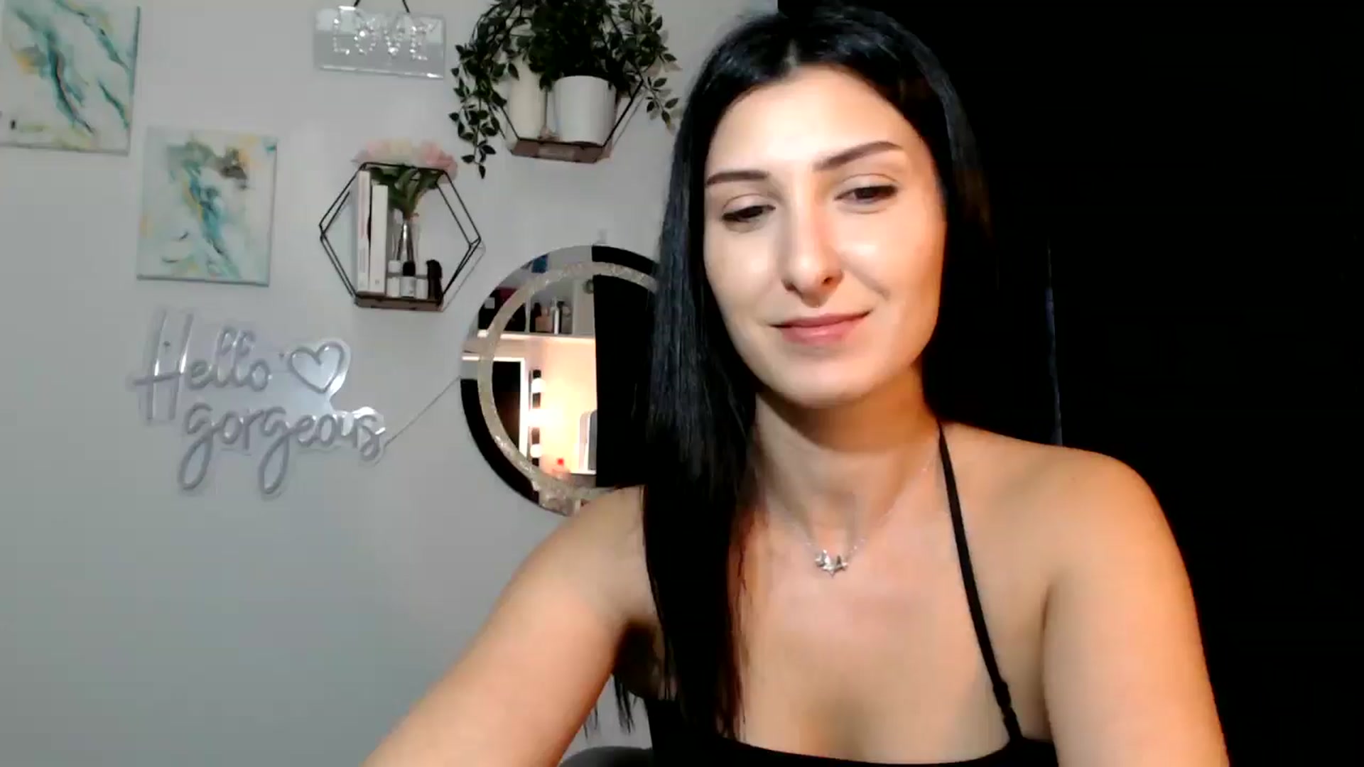 Gallery image thumbnail from Yara_77's myfreecams stream on, 12/05/2025, 14:18 image 5 of 20