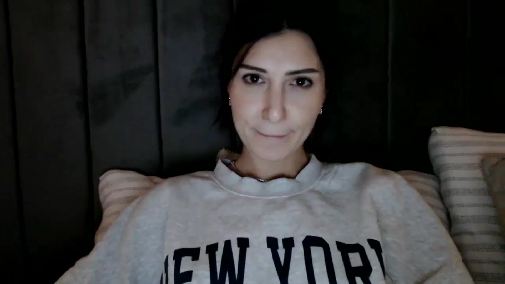 Gallery image thumbnail from Yara_77's myfreecams stream on, 12/07/2025, 20:00 image 3 of 20