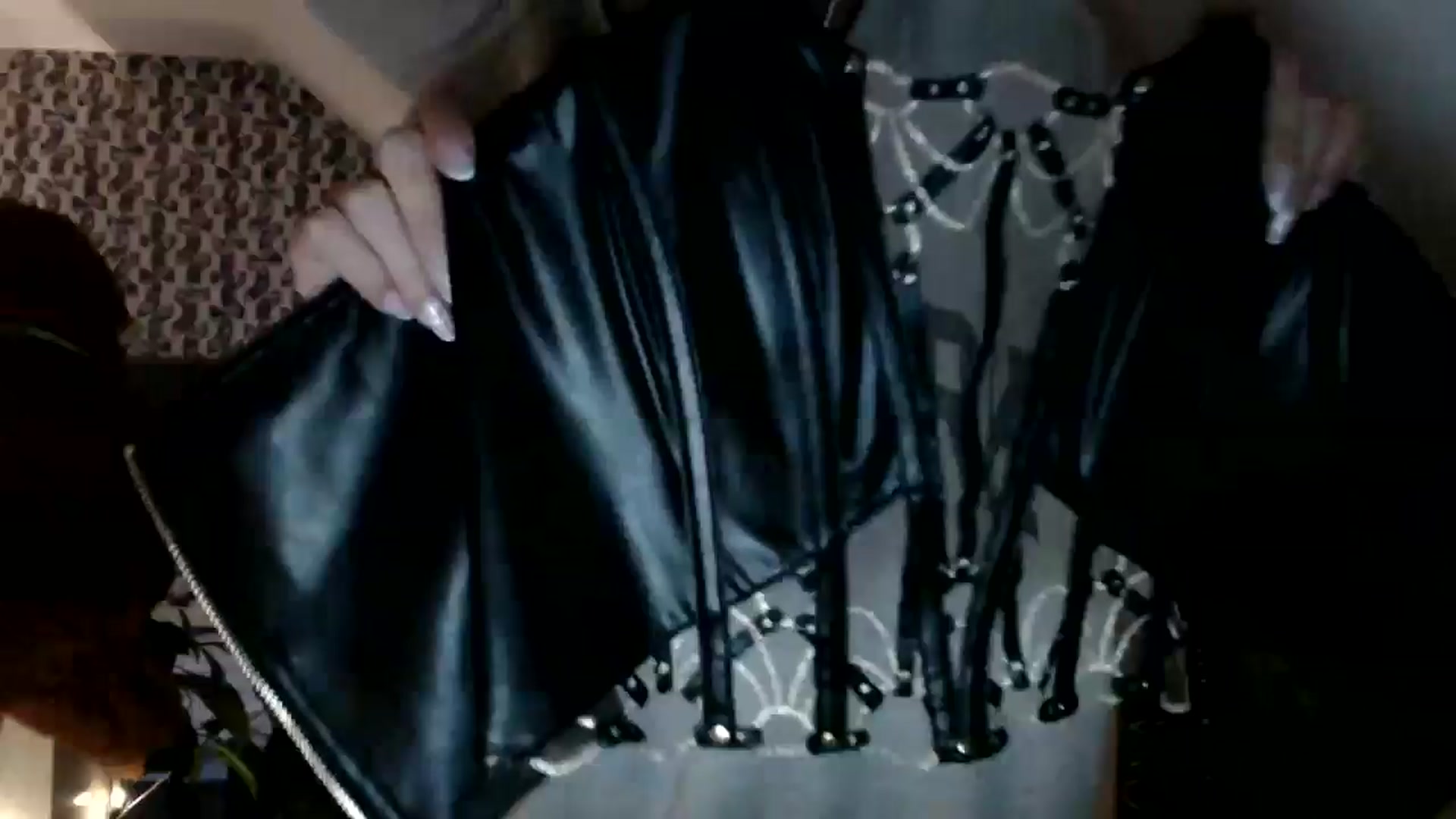 Gallery image thumbnail from Yara_77's myfreecams stream on, 12/07/2025, 20:00 image 16 of 20