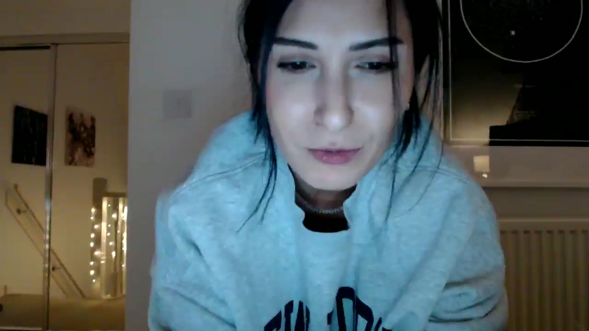 Gallery image thumbnail from Yara_77's myfreecams stream on, 12/07/2025, 20:00 image 13 of 20
