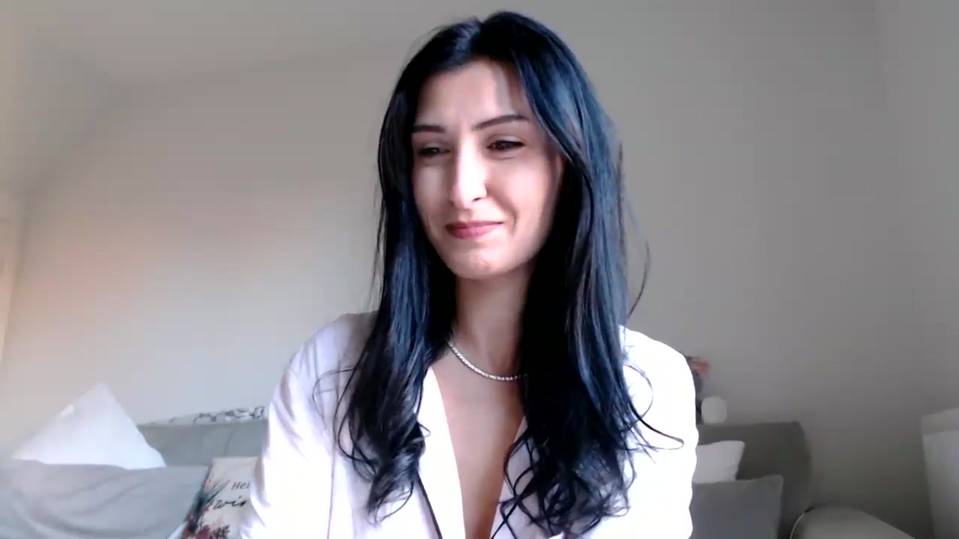 Gallery image thumbnail from Yara_77's myfreecams stream on, 12/10/2025, 11:46 image 15 of 20