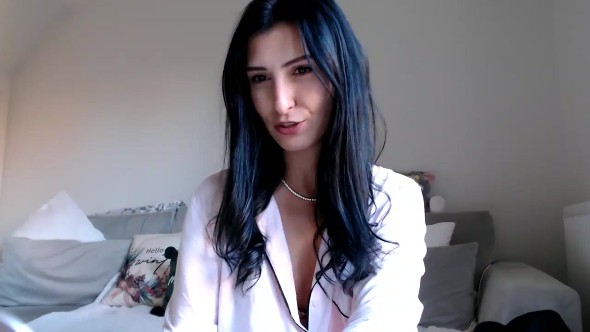 Gallery image thumbnail from Yara_77's myfreecams stream on, 12/10/2025, 11:46 image 19 of 20
